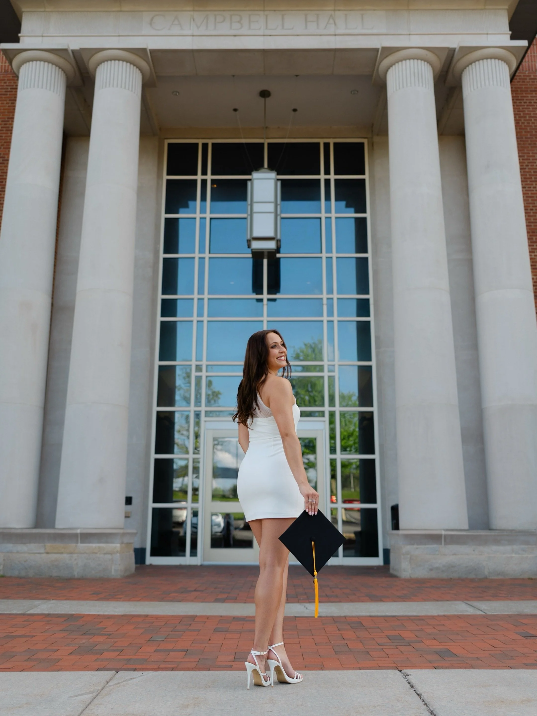 I had so much fun taking @jarynn_7 graduation photos! 
I can&rsquo;t wait to get the rest of her gallery to her! ✨🤍🎓

📍West Liberty University, West Virginia

#nurse #nursingmajor #nursingphotoshoot #gradphotos