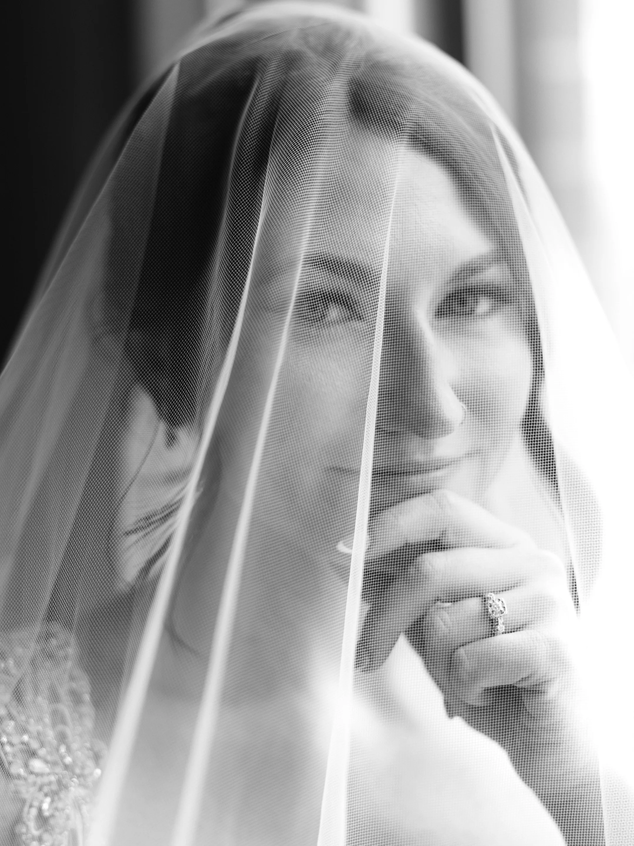 Can you tell I had so much fun shooting my first wedding of the year with @stevenjruffing + @rachelmajsak 🤍

Congratulations to the beautiful couple. So happy for you guys. 📸 &amp; can&rsquo;t wait to share more photos from this amazing day! 

| Pi