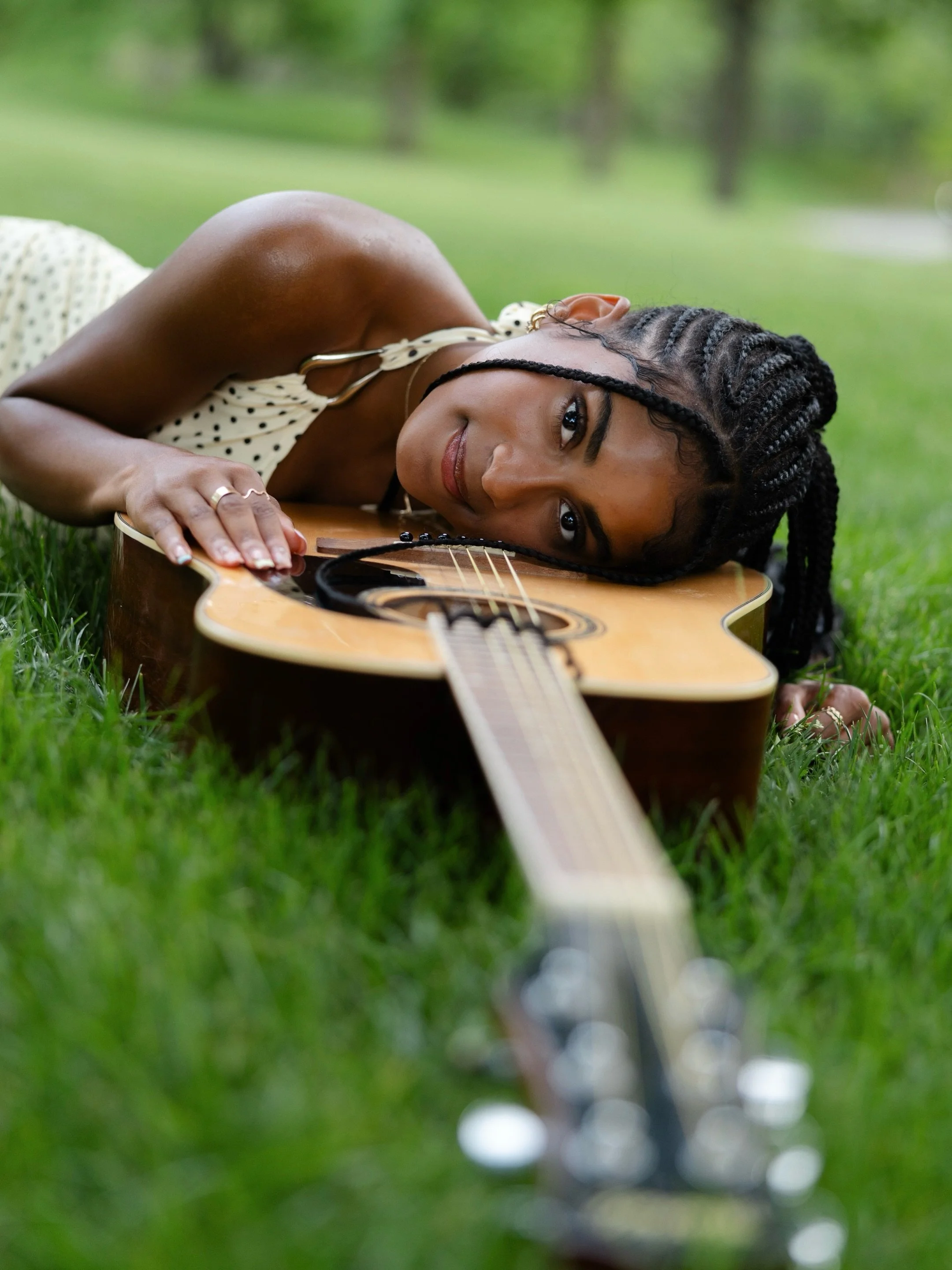 Ra&rsquo;Myah&rsquo;s Senior Session at Oglebay | Wheeling, WV💚

We had the best time capturing so many pieces of her personality&hellip; from her guitar, books, medals, and crown. ✨ This moment is for her guitar.

I couldn&rsquo;t fit all of my fav