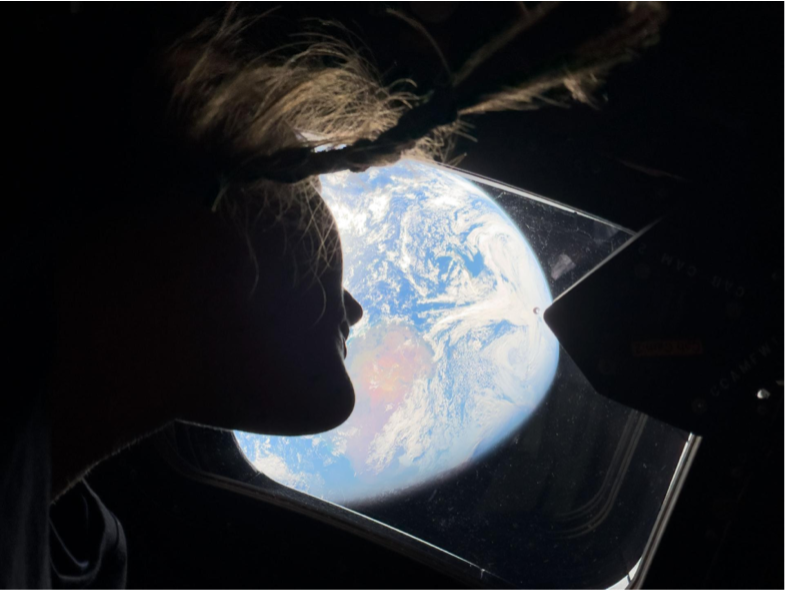 The Politics of Seeing everything from Nowhere