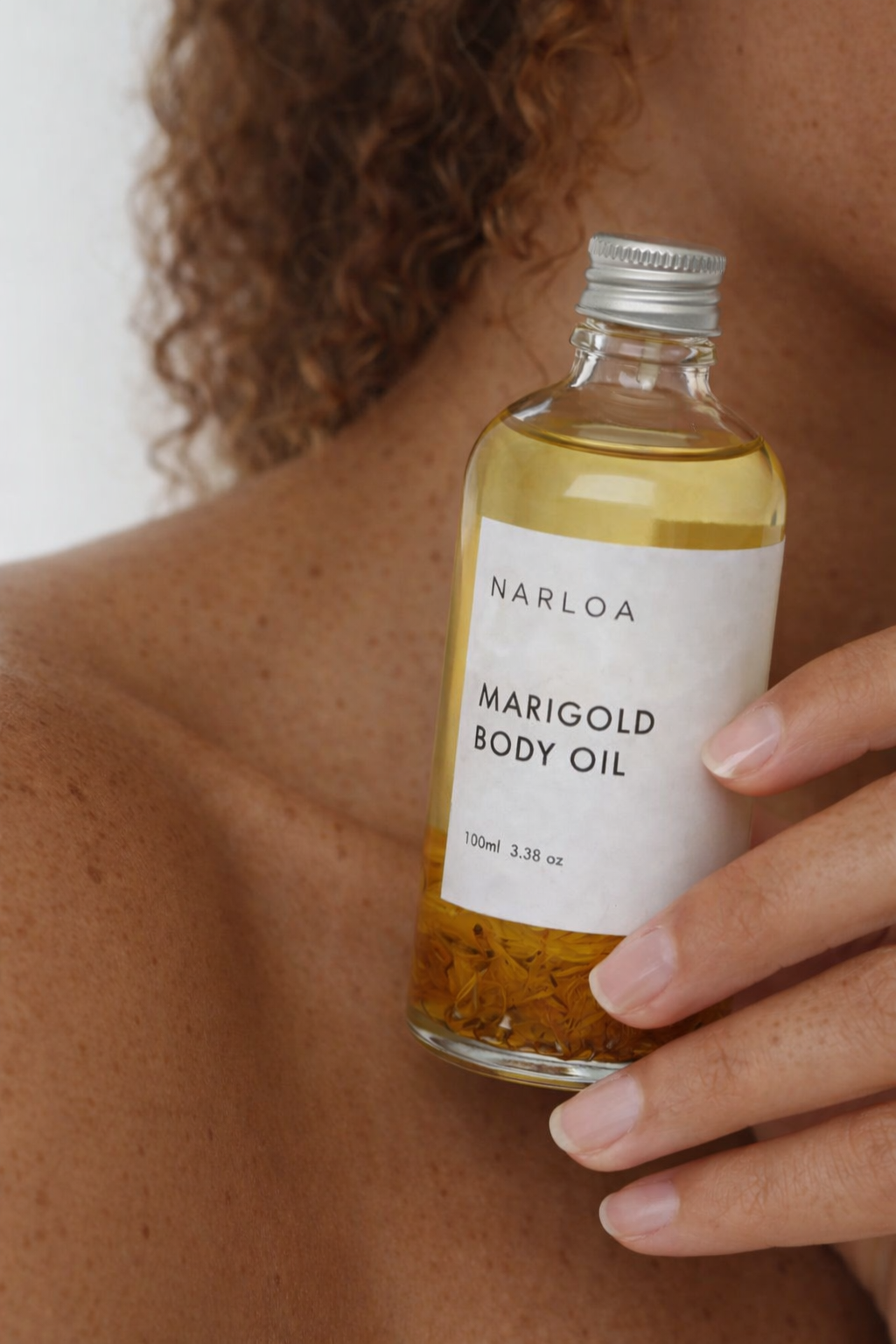 Narloa marigold body oil Close Up.png