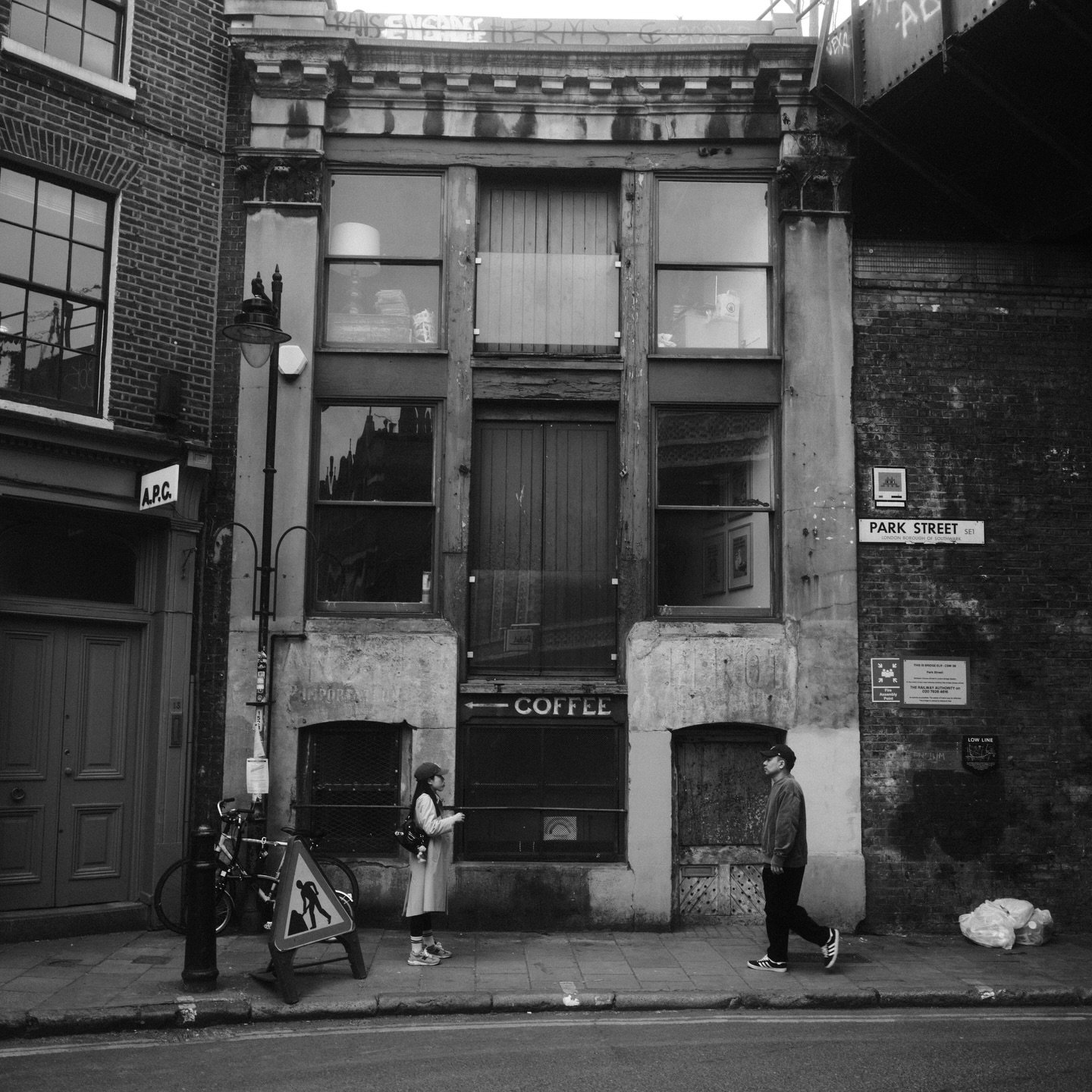 #streetphotography #picoftheday #lockstockandtwosmokingbarrels