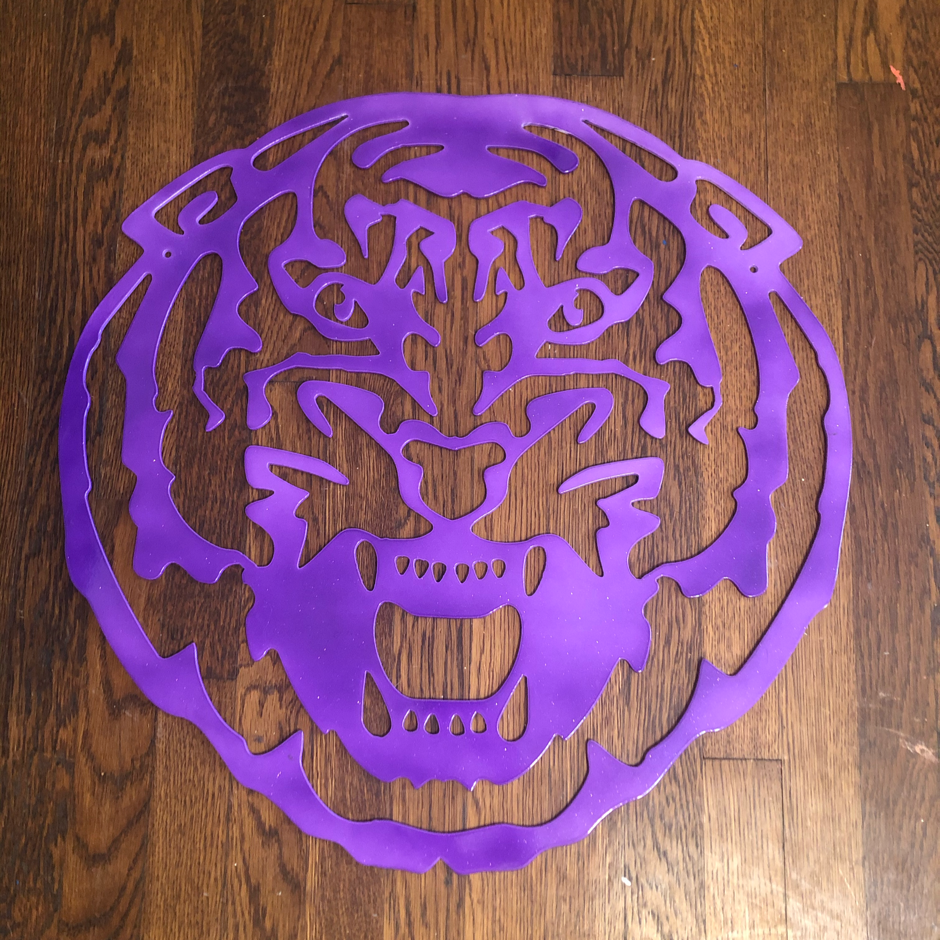 Tiger+-+hombre+purple.png