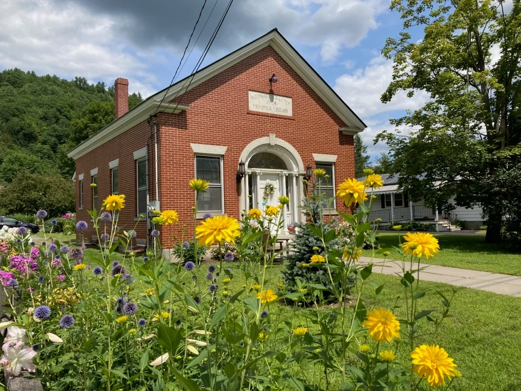 Baxter Memorial Library in Sharon, Vermont