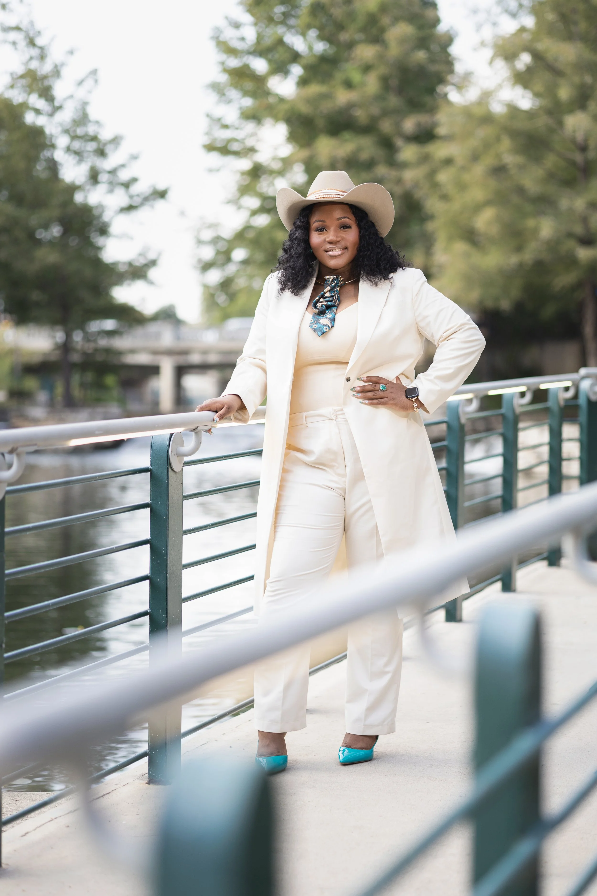 WhitneySims-GradPhotos-Aug212026-17.jpg