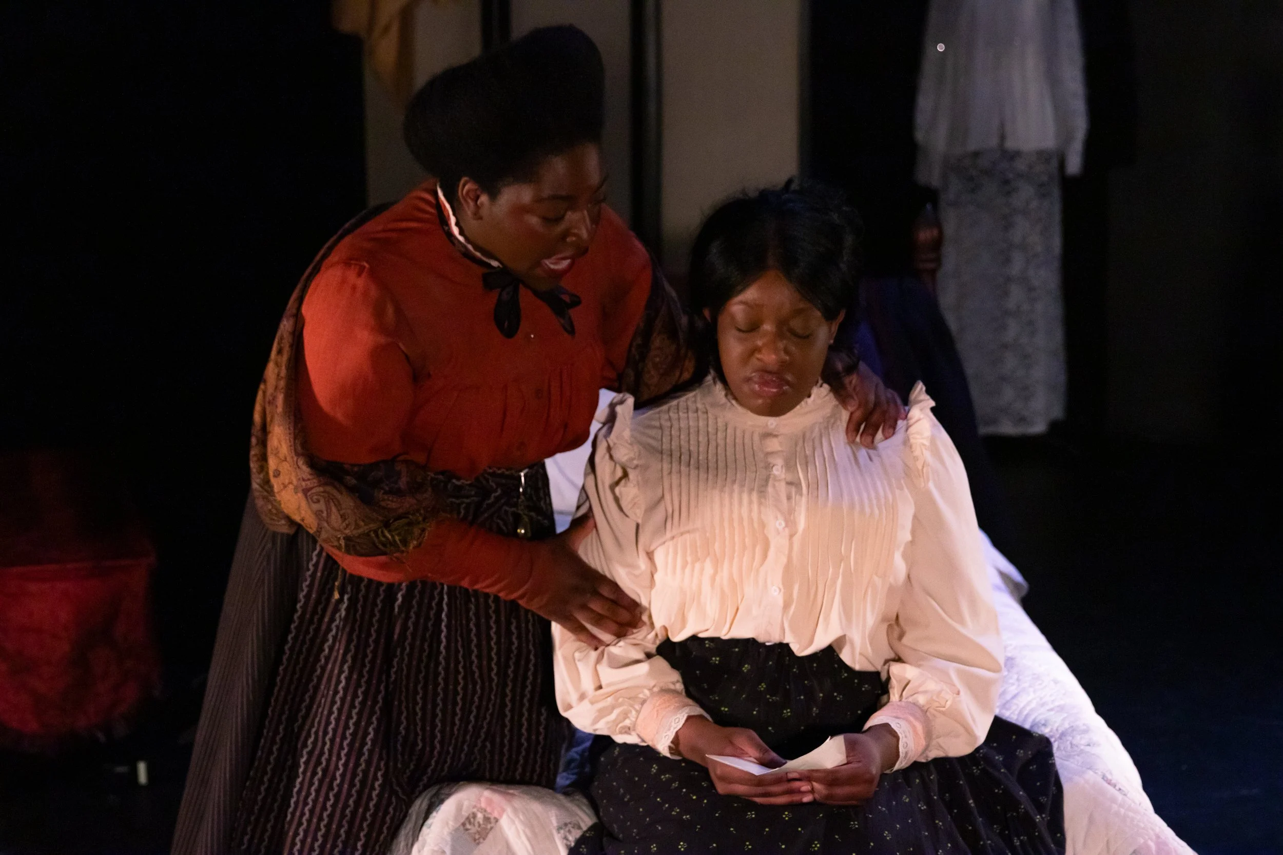 Intimate Apparel_AKNouveau_24-12.jpg