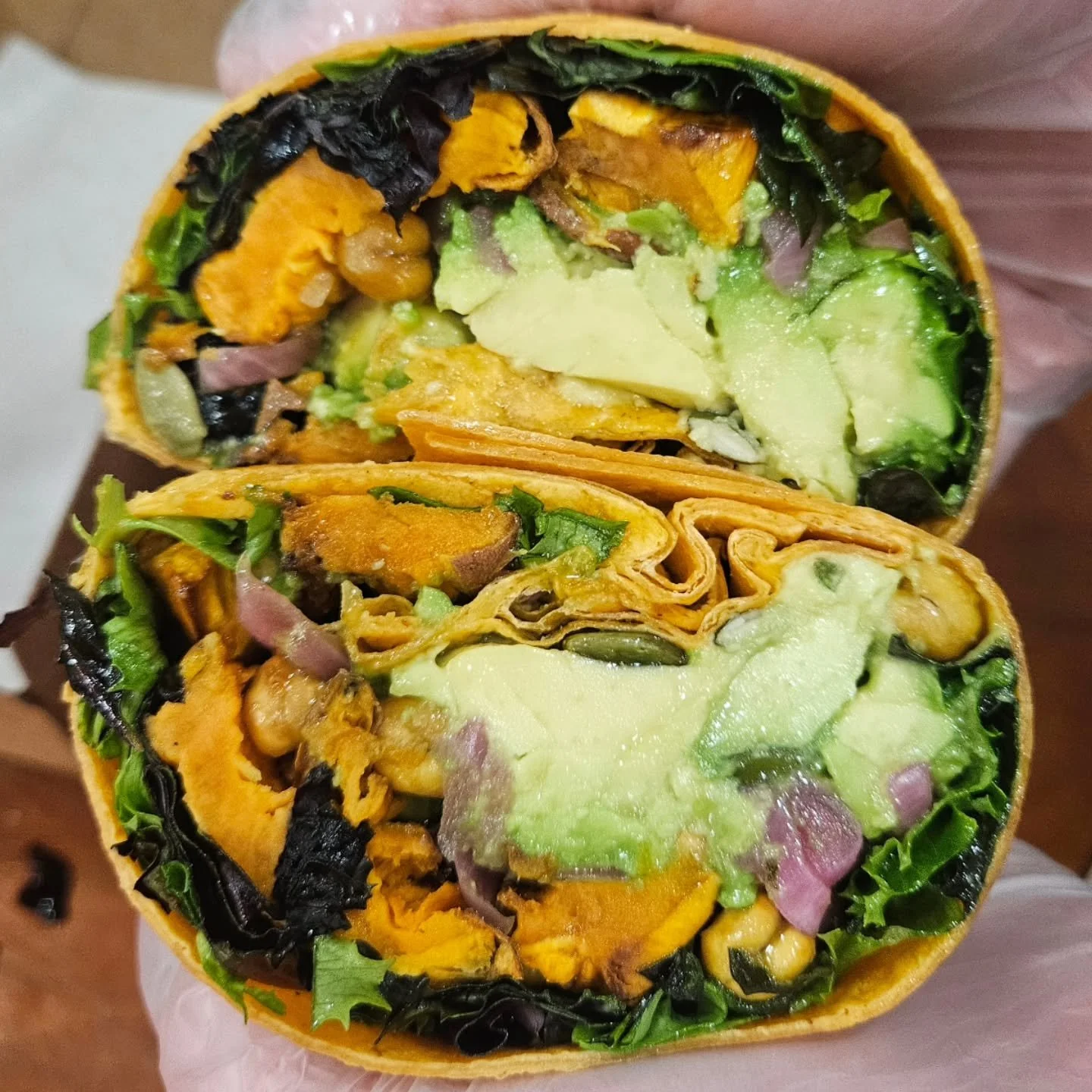 Lunch tomorrow... it's a WRAP 🌯✨ Wrap Wednesday is here! Buy any wrap &amp; get a juice half off 🧃 
Fresh, flavorful, &amp; the perfect midweek boost&mdash;because one good choice deserves another. See you tomorrow 730am-430pm 💚
#lovejuicebuzz #mo