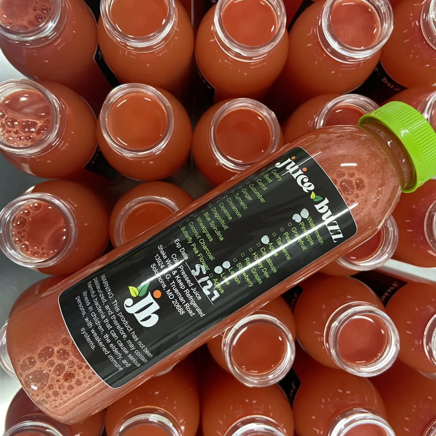 Serving sunshine daily 🌞 So its never hard to find on days like these ✨️

#lovejuicebuzz #morethanjustjuice #freshingredients #supportlocal