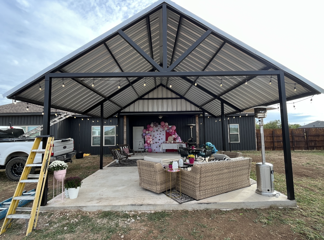 JE Custom Builds 117.png