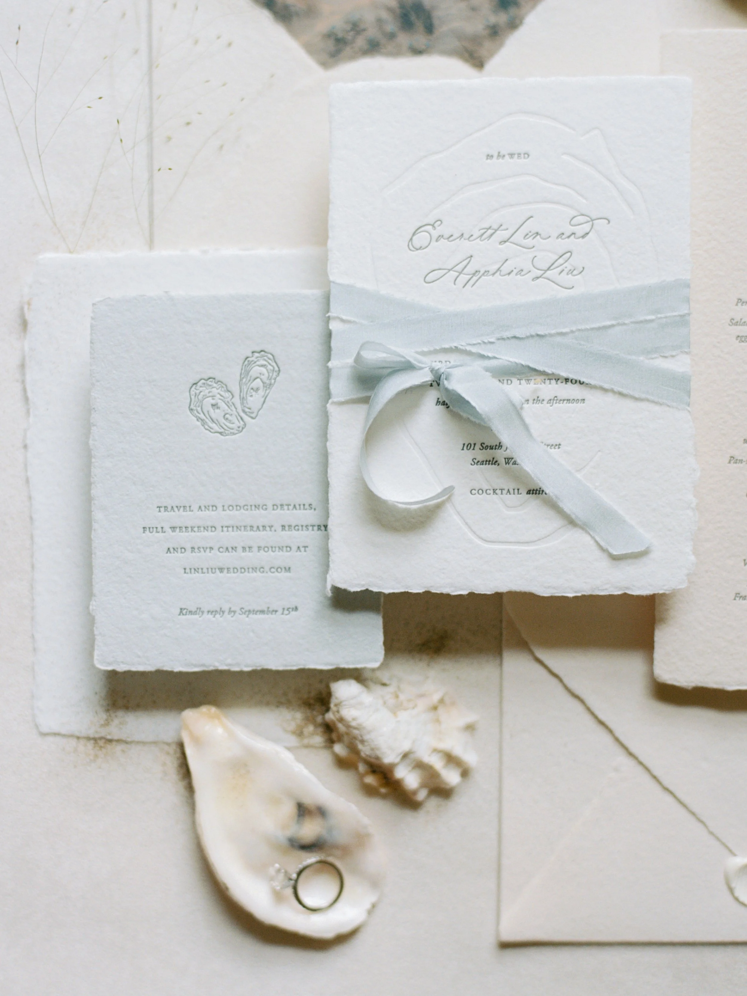 coastal-oyster-wedding-invitation-suite.jpg