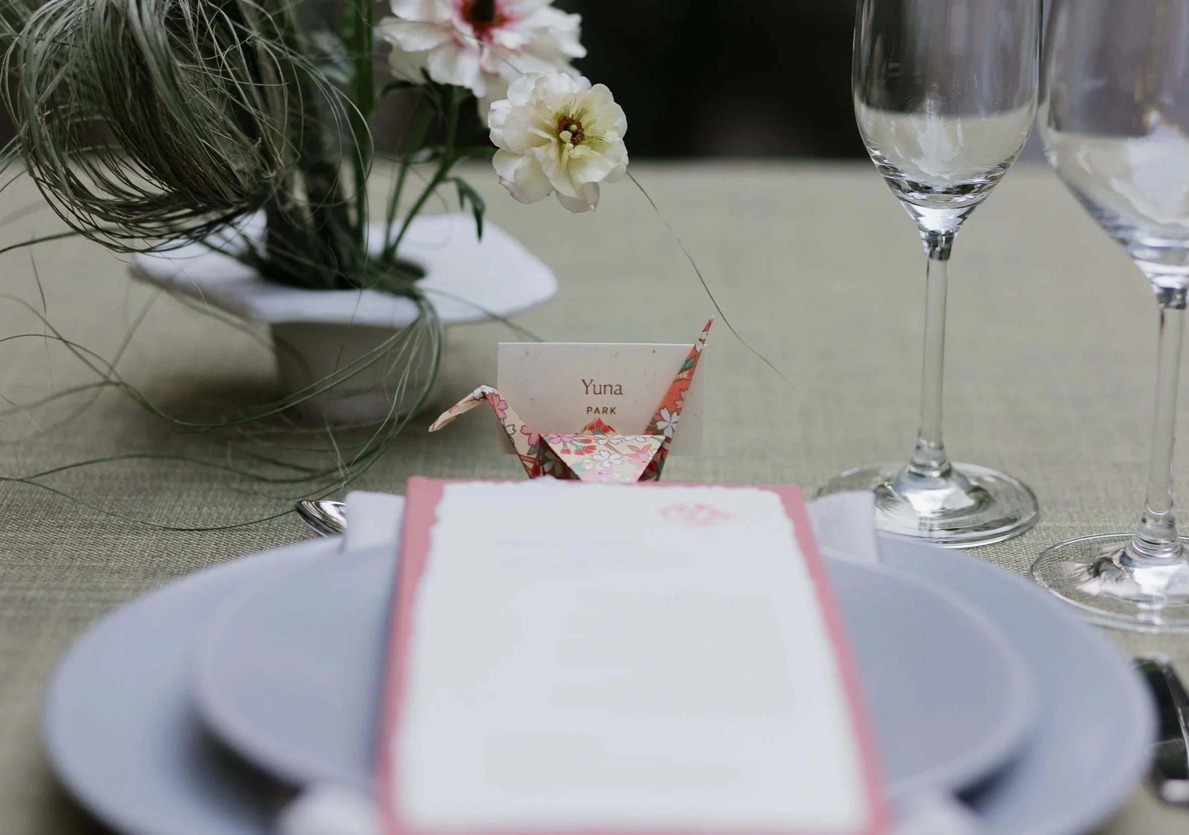japanese-garden-wedding-origami-crane-place-cards.jpg