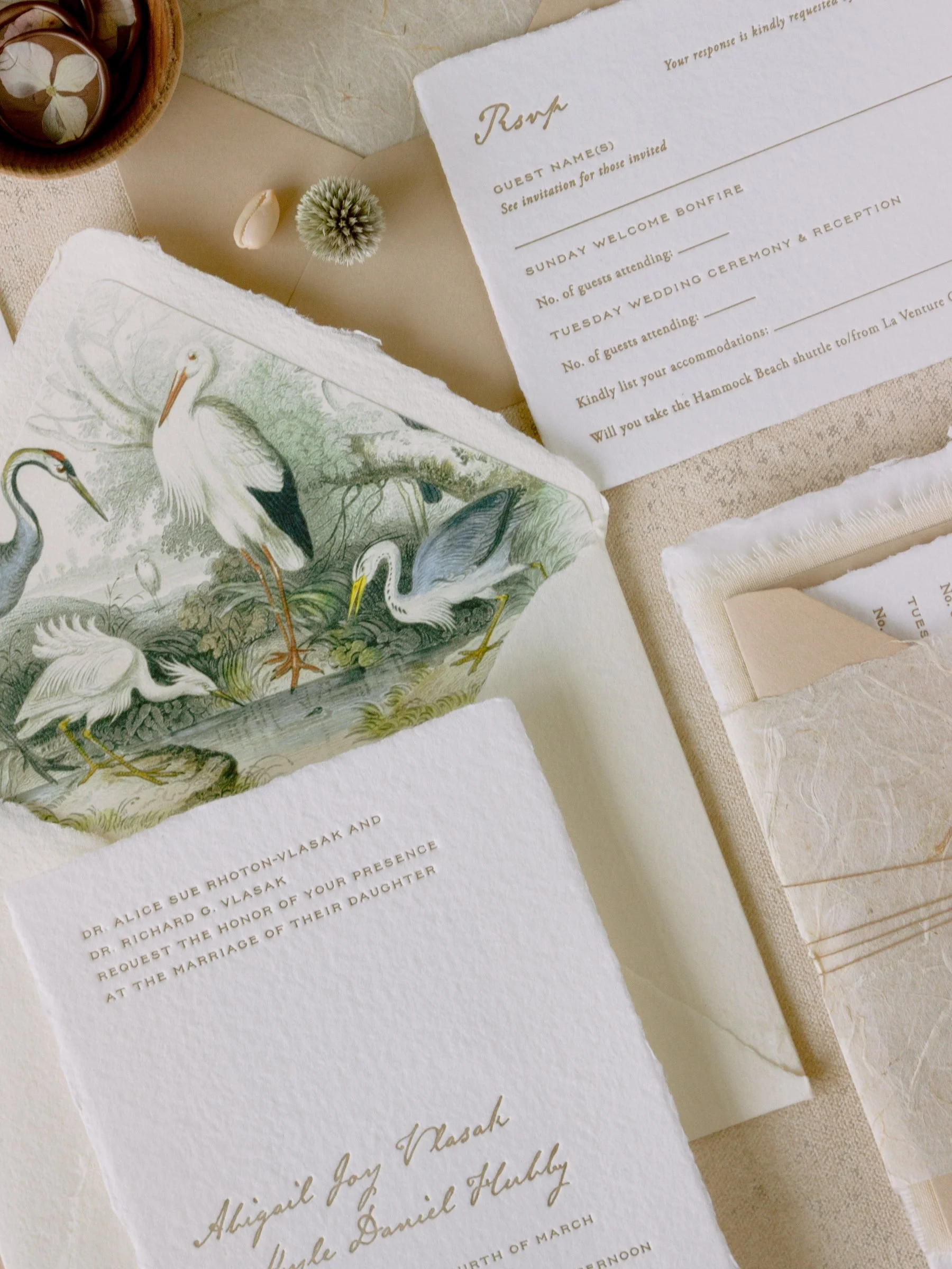 neutral-textural-wedding-invitations-la-venture-grove.jpg