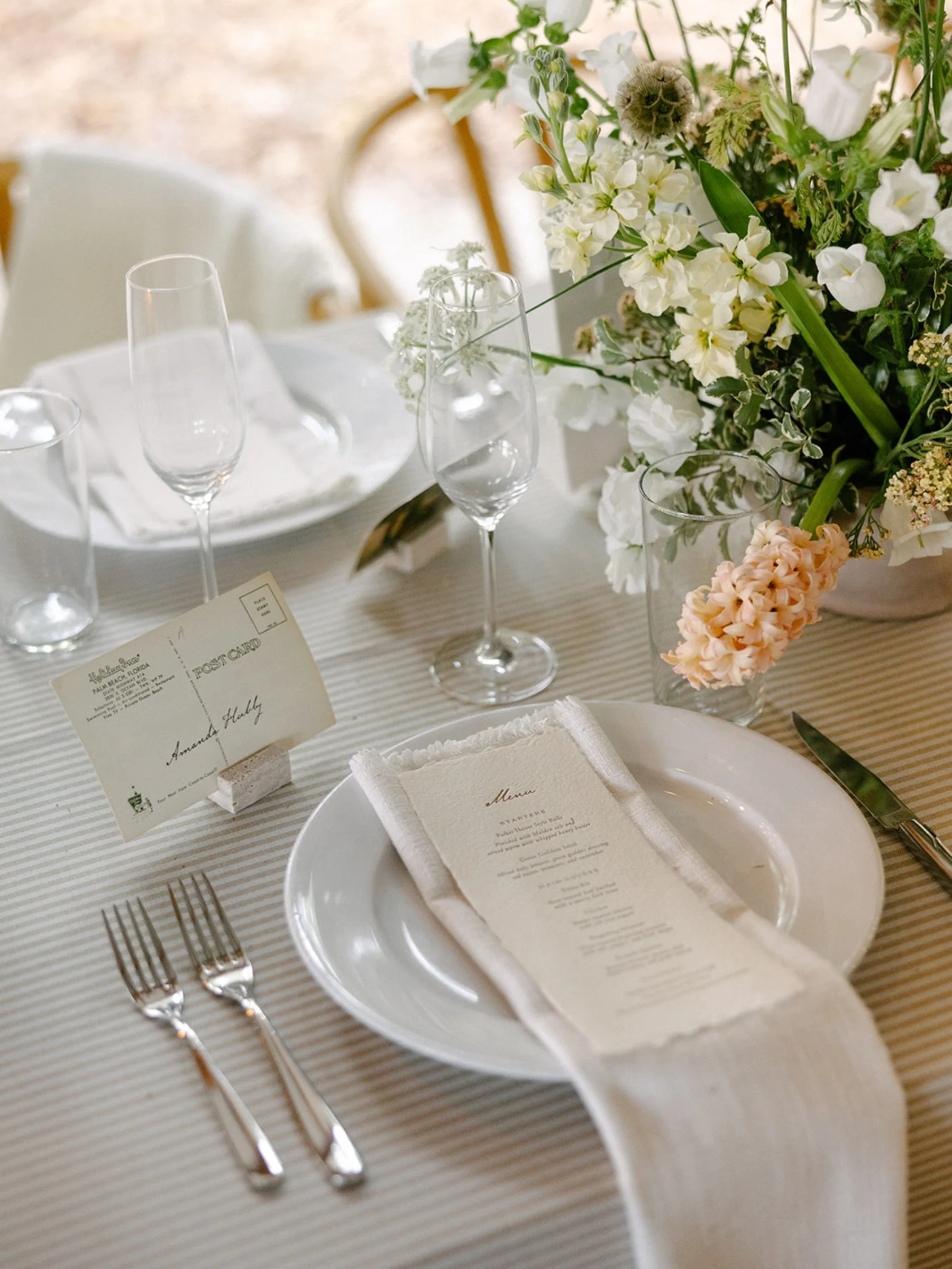 la-venture-grove-florida-wedding-tablescape.jpg
