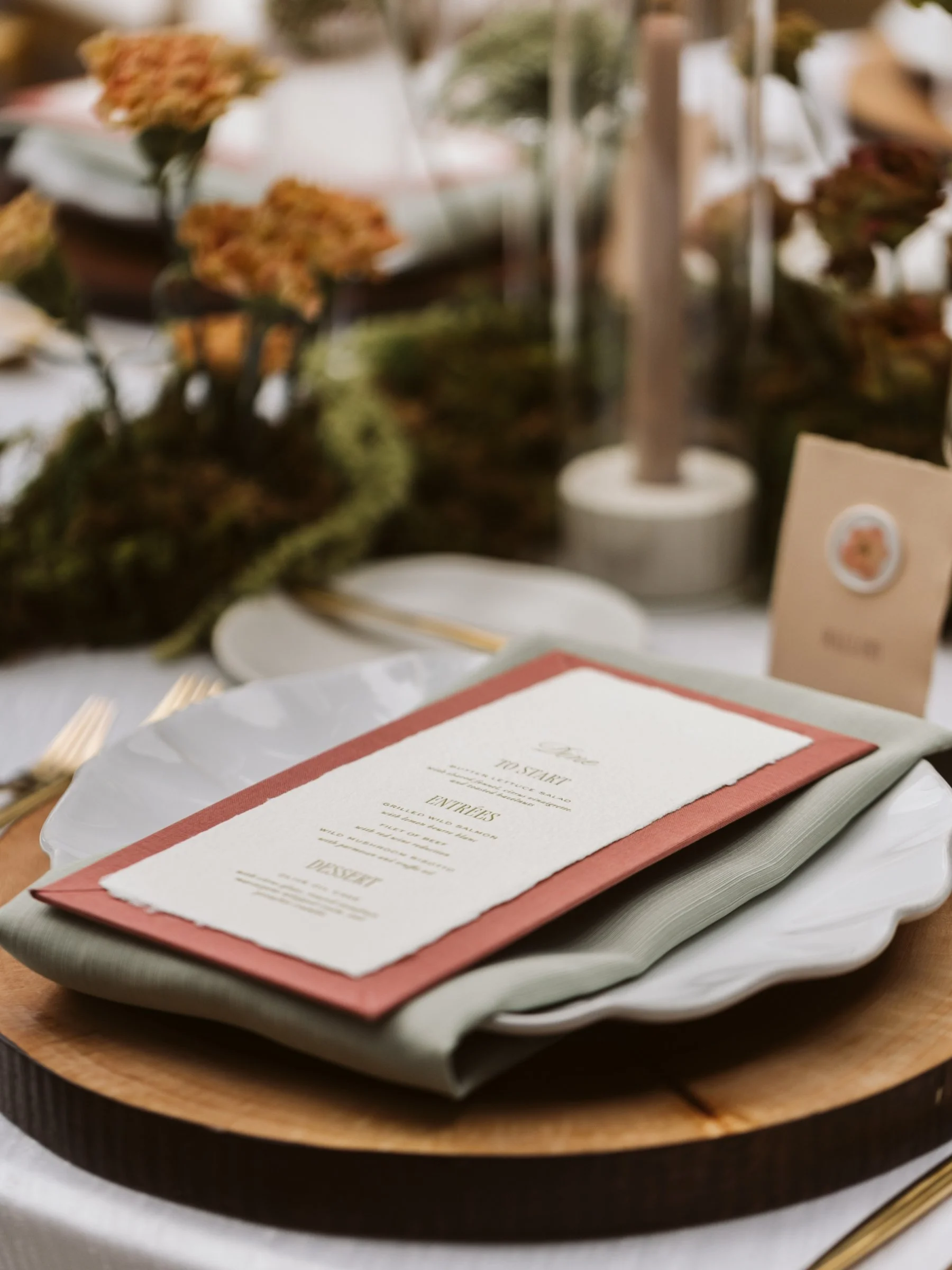 linen-folio-custom-wedding-menu design.jpg
