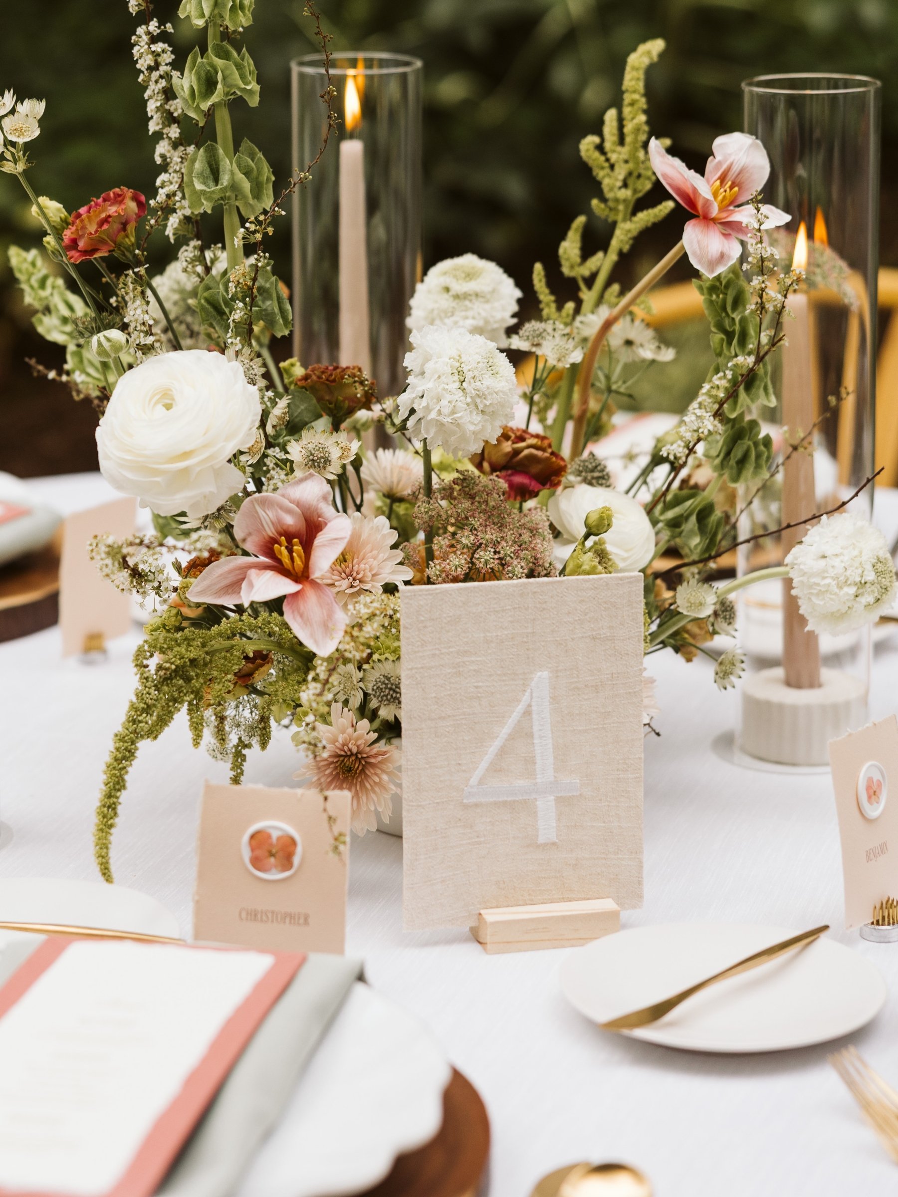 moss-wedding-tablescape-custom-menus.jpg