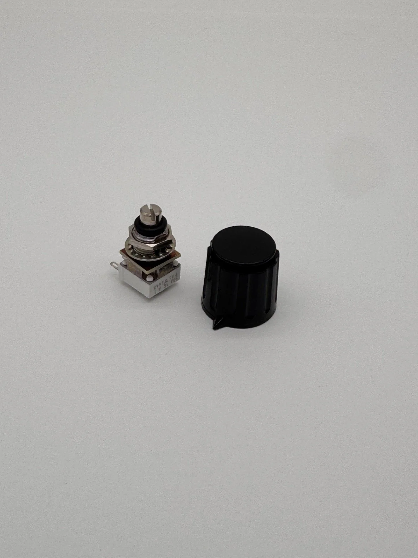 gci-ra11313256-standard-front.jpg
