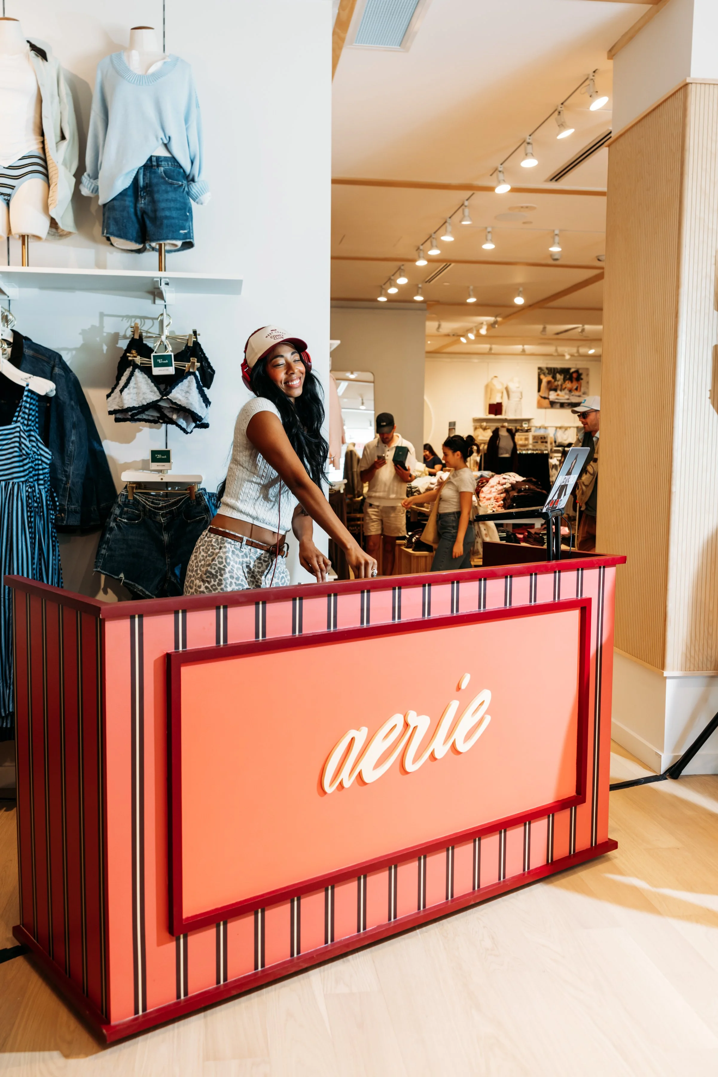 Aerie_Agenc_Clarkstudio-0511.jpg