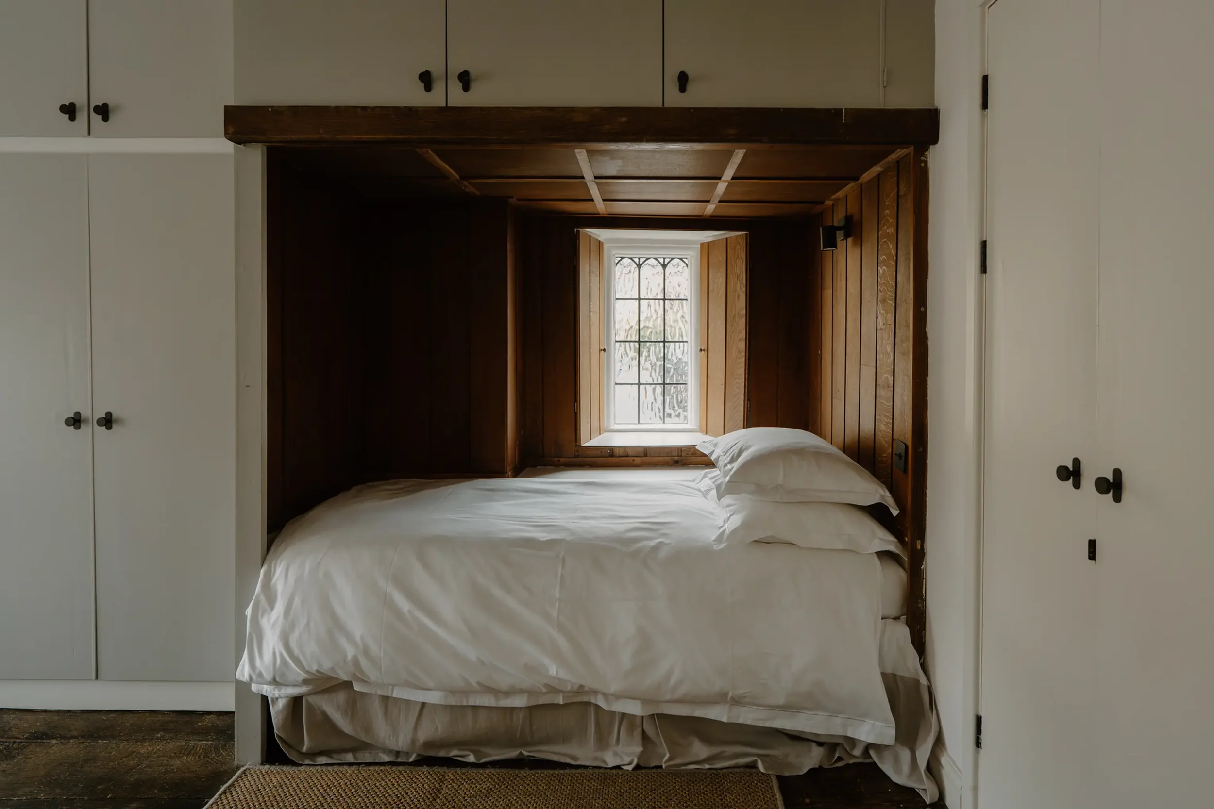 ARC CUTE WINDOW BED.webp