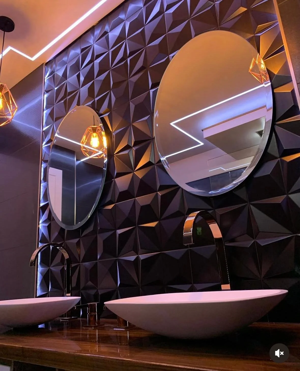 PHOTO-2025-10-16-19-54-32 (2).jpg