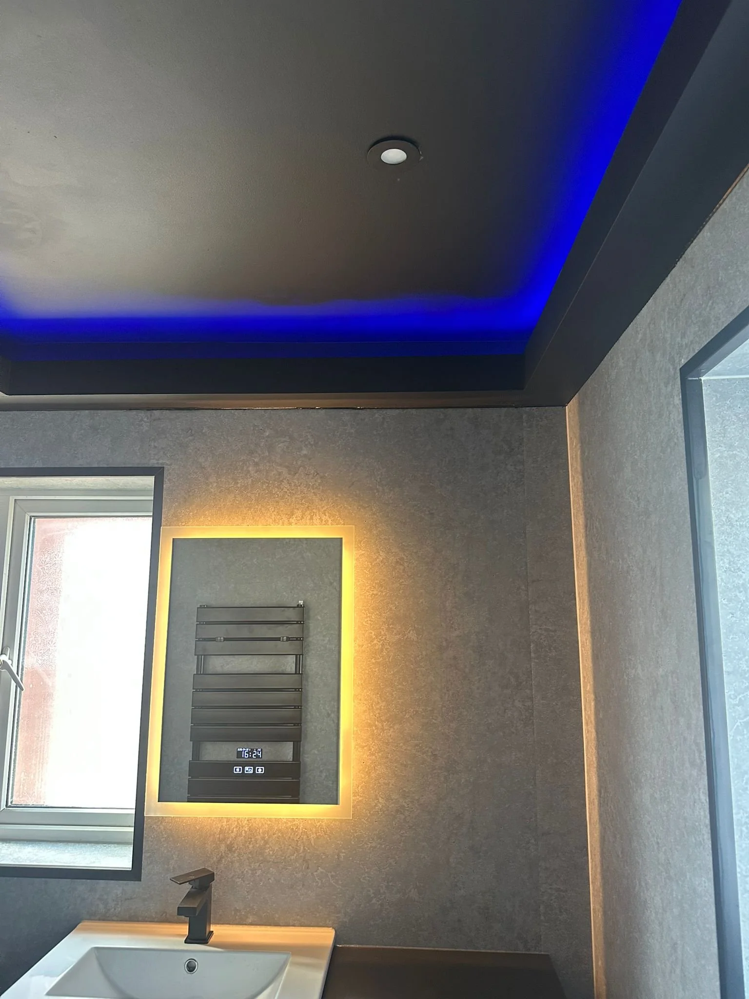 PHOTO-2026-04-22-17-17-24 (1).jpg