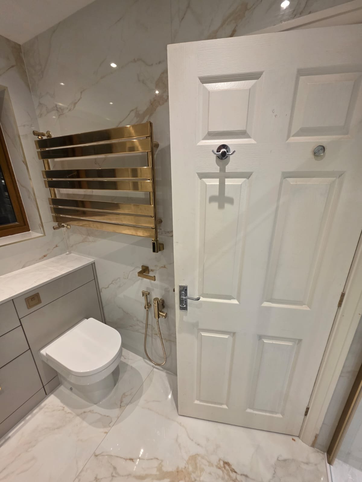 PHOTO-2025-12-18-17-29-44 (3).jpg