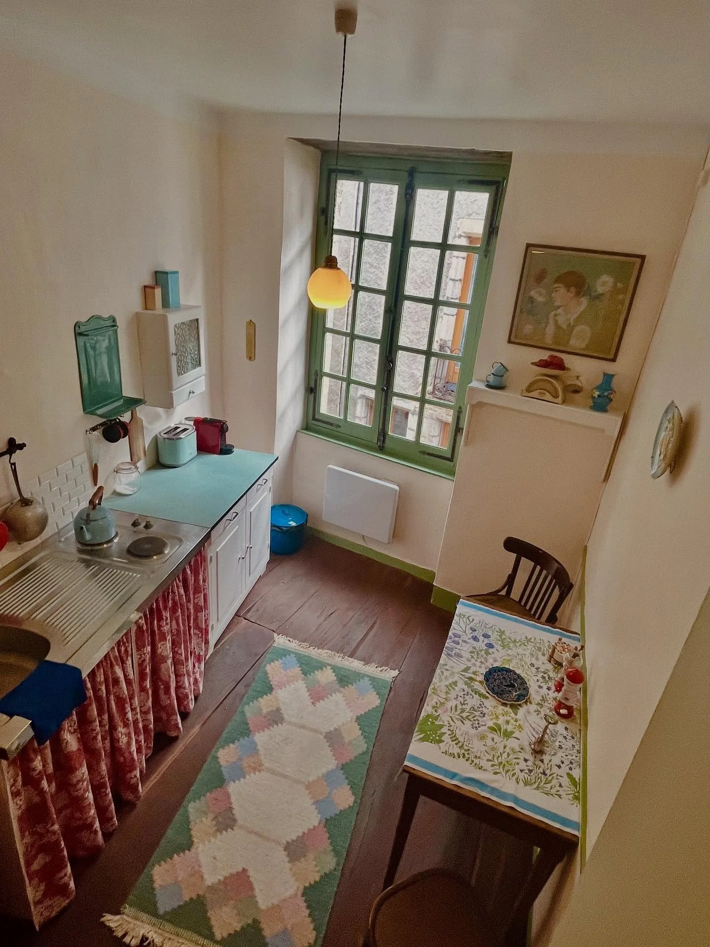 Un p’tit « après/avant » d’une de nos cuisines.👨‍🍳🚧👷🏽‍♂️
#lebibelot #maisondhotes #cuisine #vintage