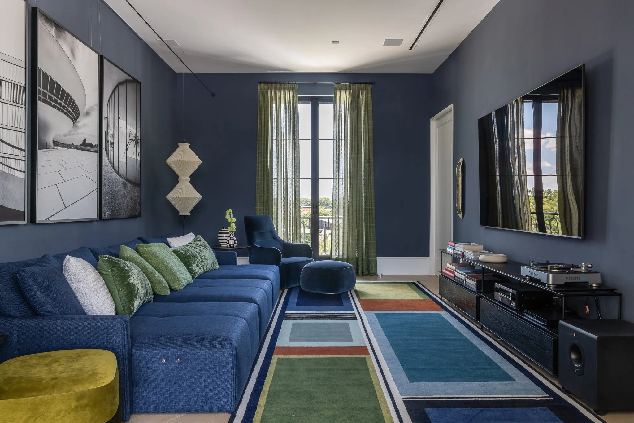 0373237.jpg