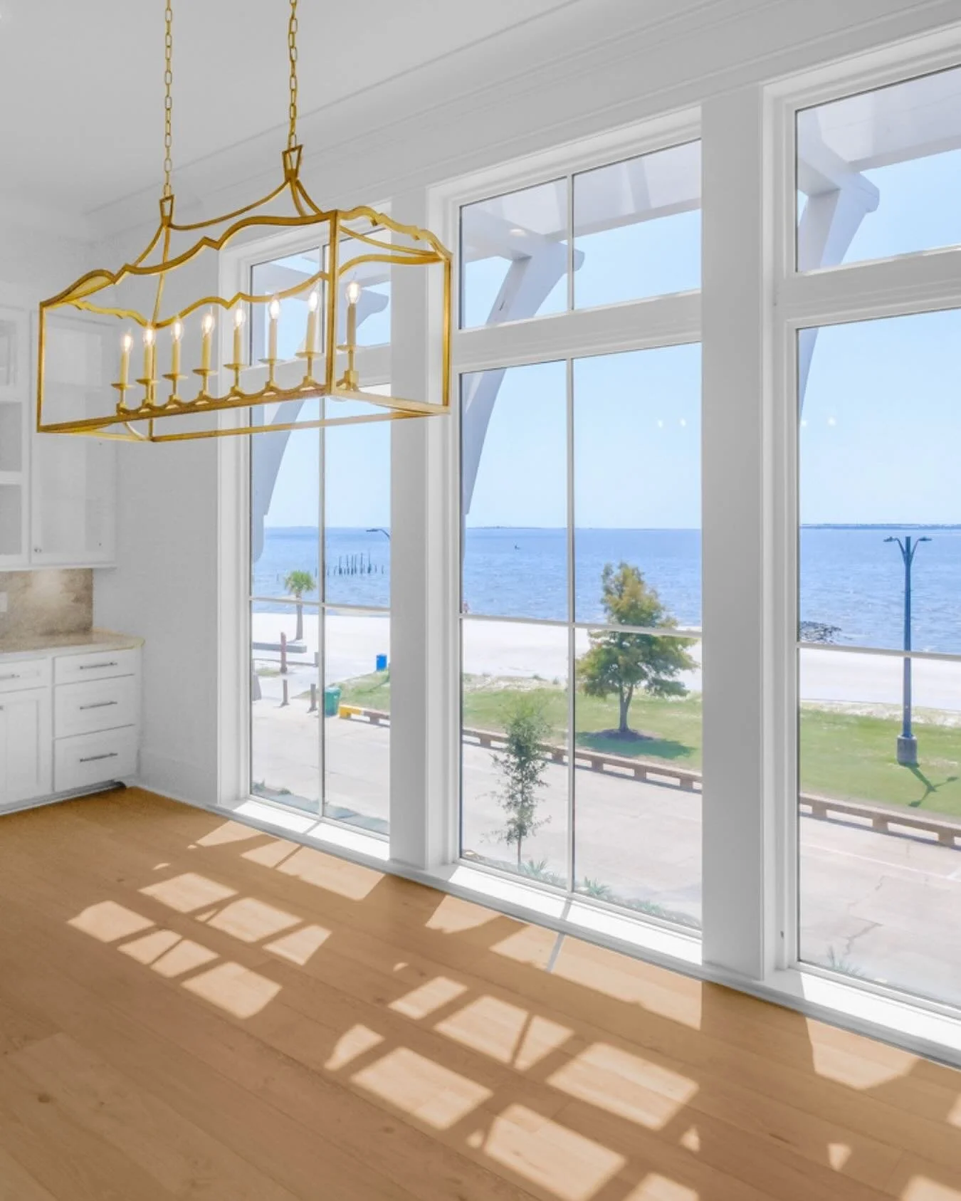 Something special is taking shape on Front Beach Drive. ๐
The Sands is a gated, walkable community designed for effortless coastal living. It’s where mornings start with waterviews, afternoons drift by at the saltwater pool, and evenings end