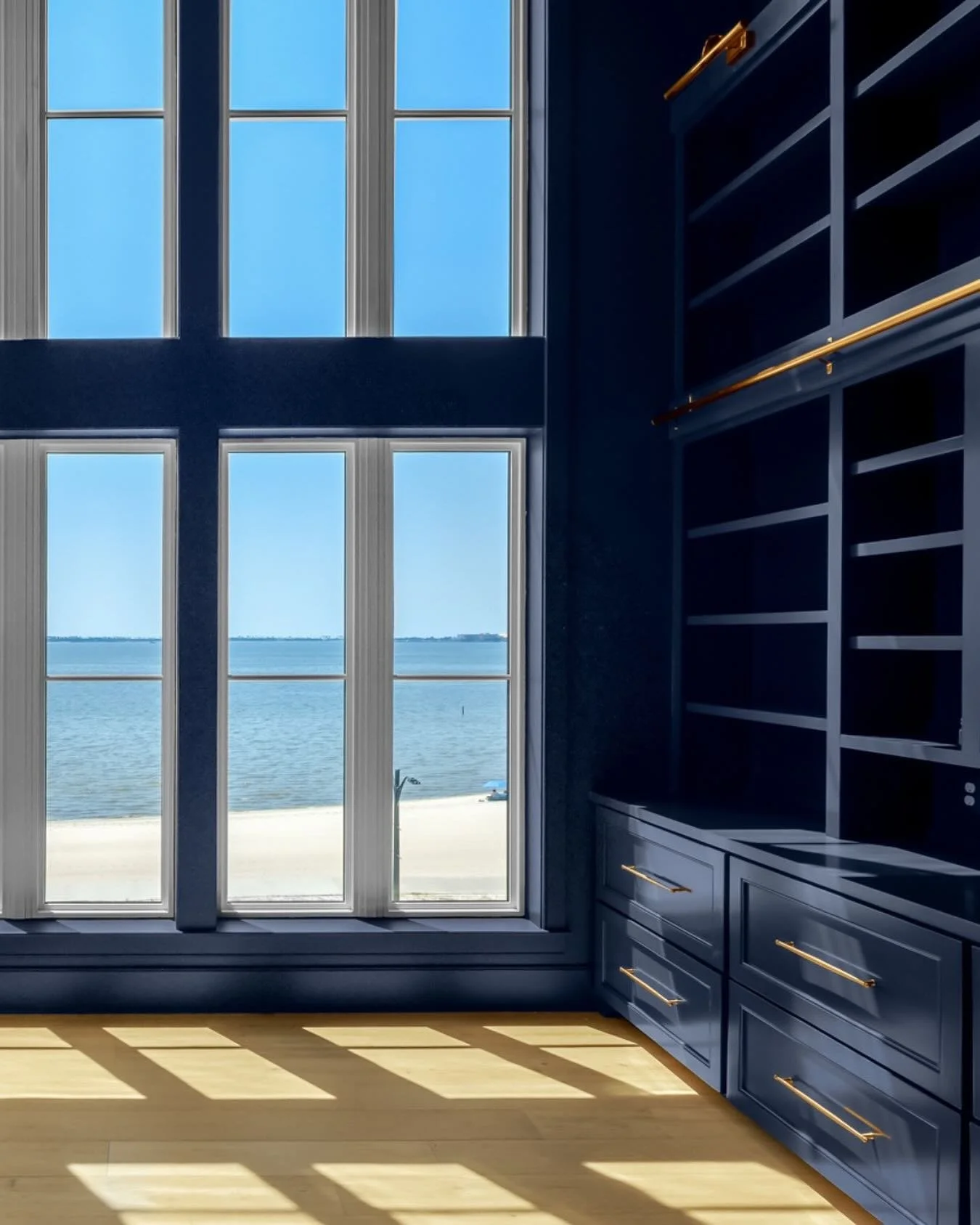 Morning coffee on the porch. Evening swims in the saltwater pool. Walks downtown Ocean Springs for dinner and music under the oaks.
That’s life at The Sands — a boutique coastal community where every detail is built around connection, co