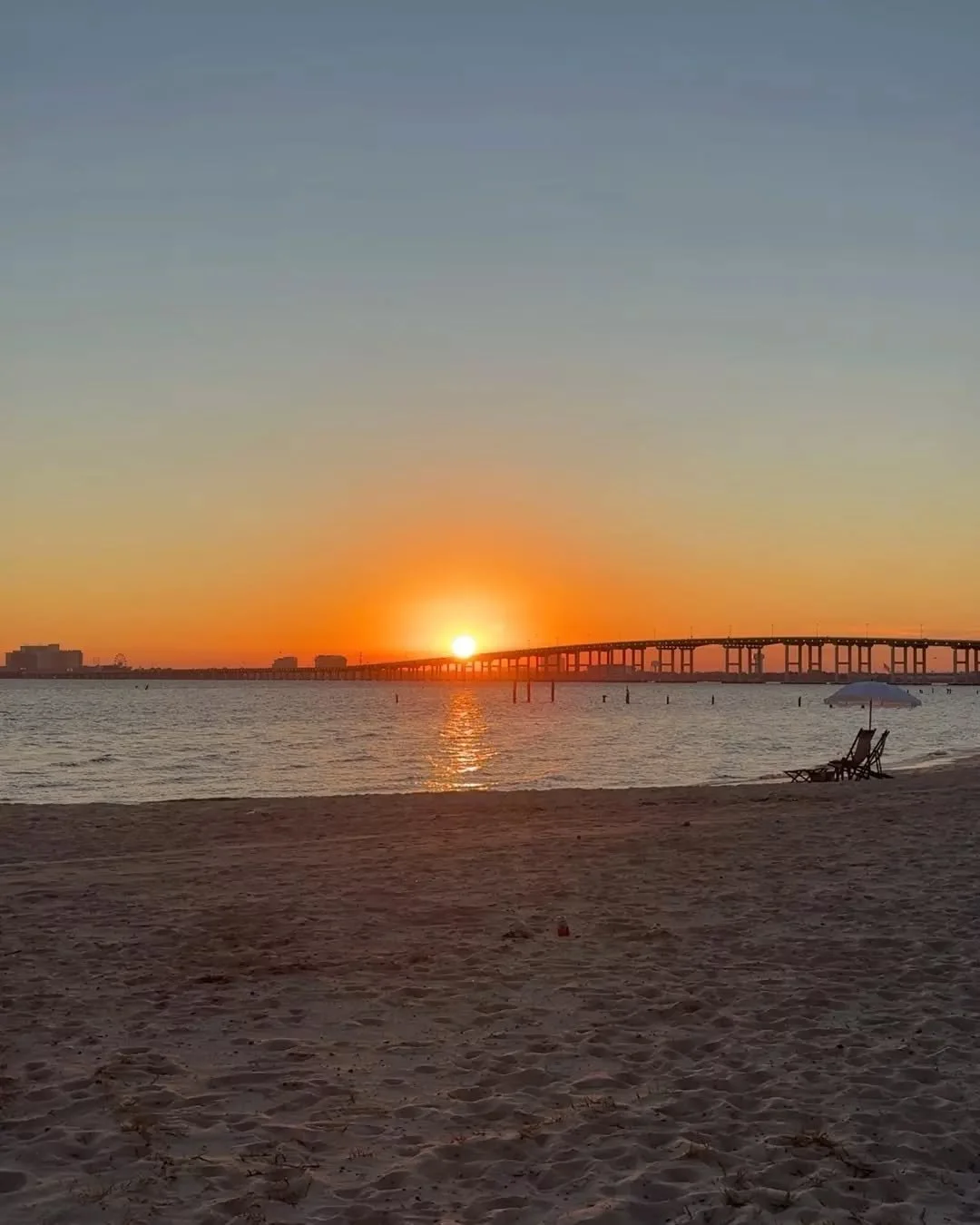 Life at The Sands settles into something special as the sun goes down. Golden light on the water, easy conversations on front porches, that slow exhale at the end of the day. 

From paddle boards to dinner downtown and back home in time for the last 