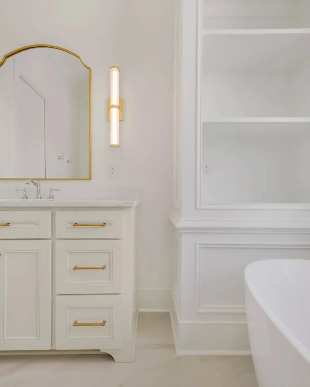 When the details carry through every space. ✨

Thoughtful finishes, clean lines, and details that matter.