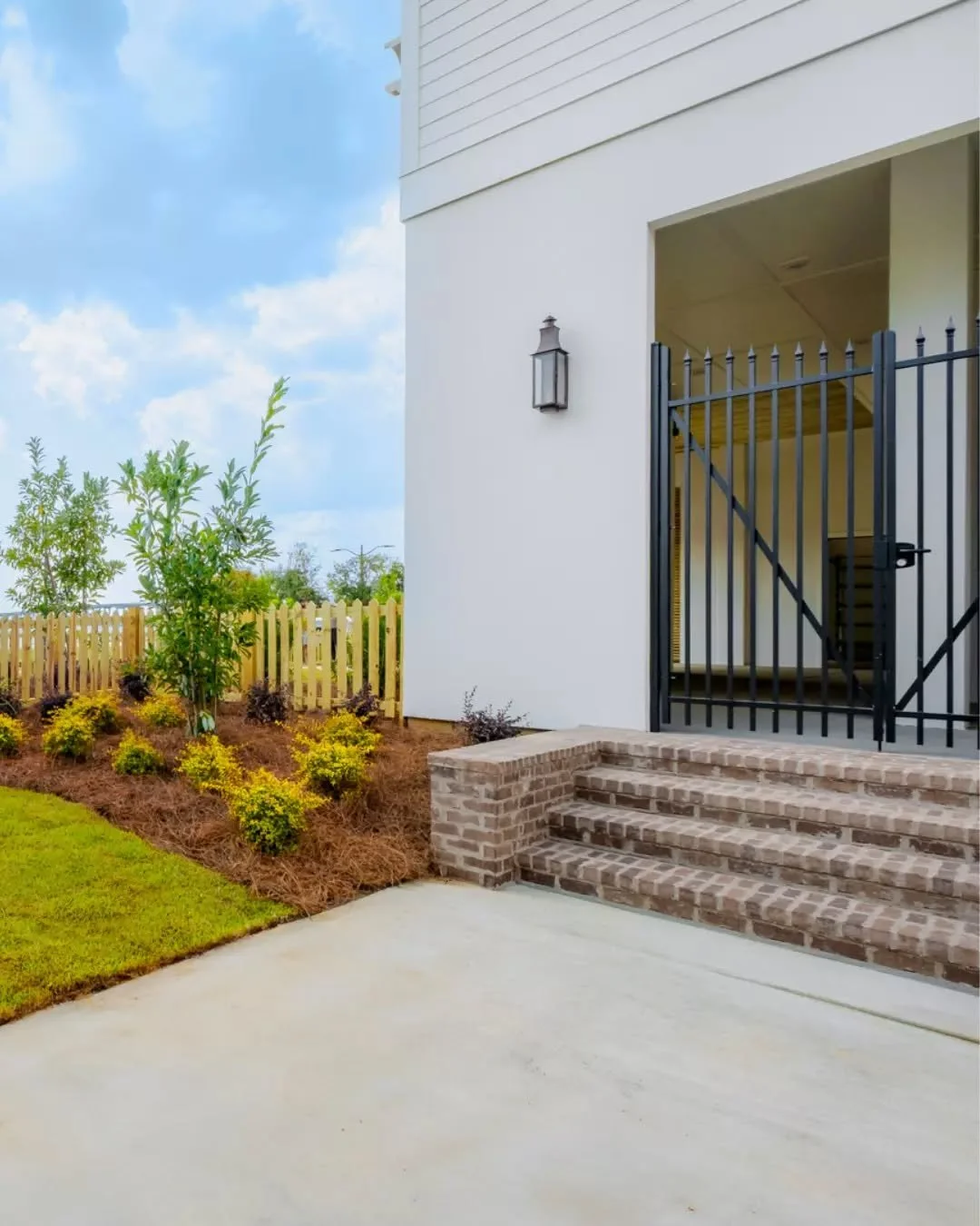 One of the quiet luxuries of living at The Sands is what you don't need. 

You don't need a reservation strategy. You don't need to find parking. You don't need to plan.

You just walk. Past the oaks. Down toward Washington Avenue. Into a town that s