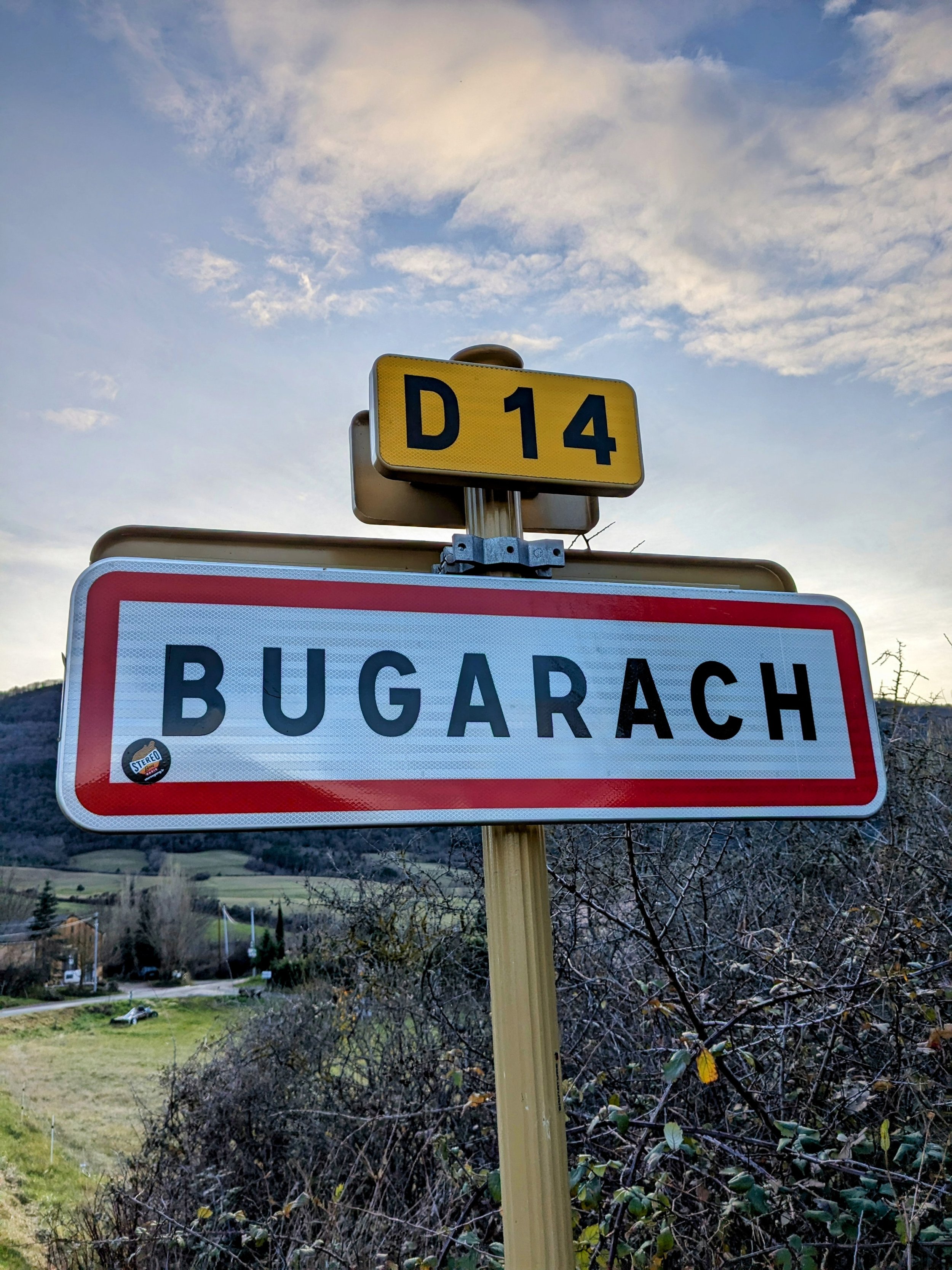 Gîte de groupe en pleine nature à 30 minutes de Limoux, parfait pour explorer le Bugarach.