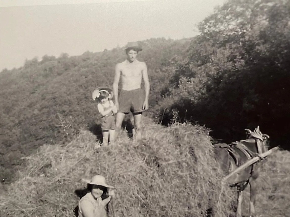 Lieu de retraite en Occitanie ancré dans une histoire paysanne de plus de deux siècles. Ancienne ferme de l’Aude, sans route à l’origine, devenue gîte écologique pour stages, retraites bien-être et séjours collectifs. Accessible depuis Toulouse, Mont