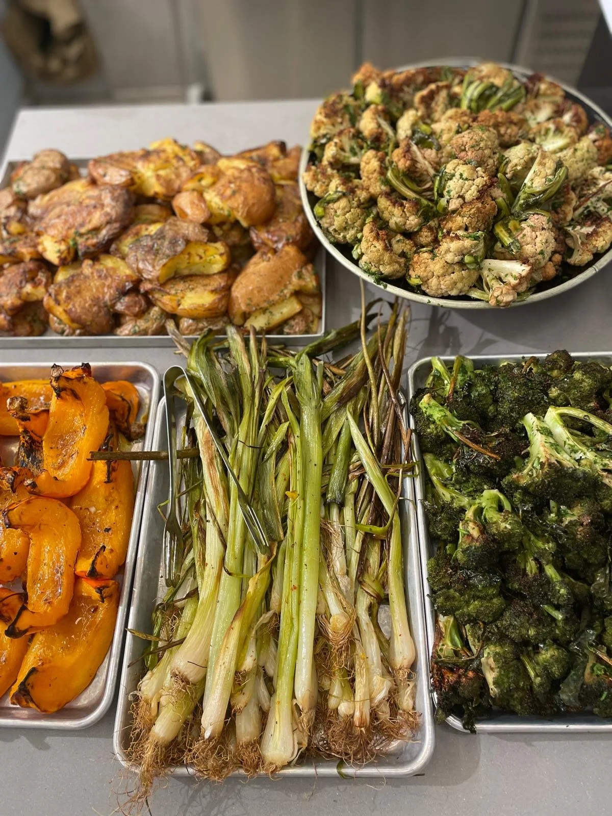 Circuits courts et agriculture paysanne au cœur d’un lieu de retraite yoga en Occitanie. Approvisionnement local pour stages bien-être et séjours collectifs. Location de gîte de groupe dans l’Aude.