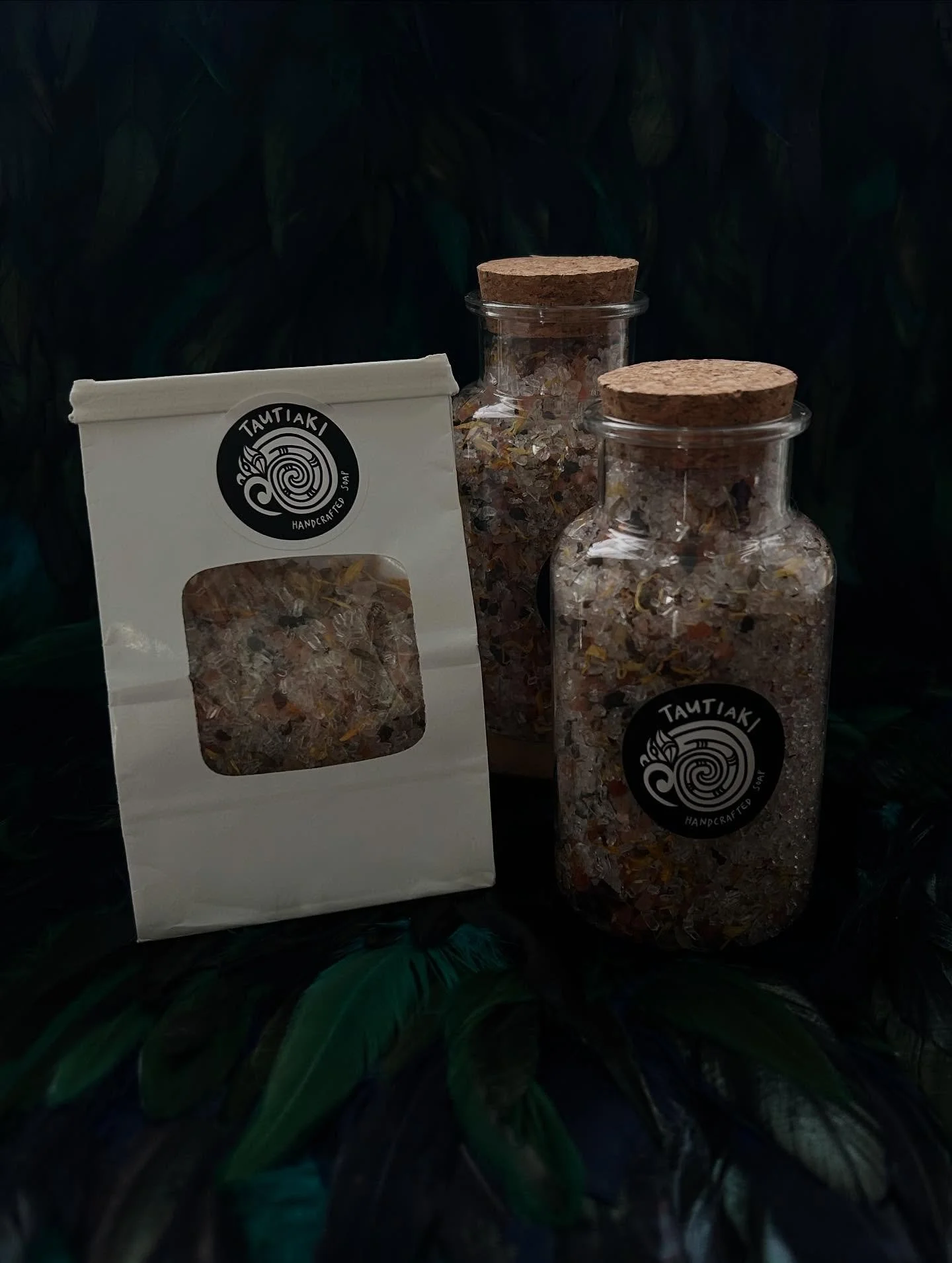 Bath salts 🛀

Epsom salts for muscle relaxation - essential oils and delicate scents leave your skin feeling smooth and deliciously tingly 🤤