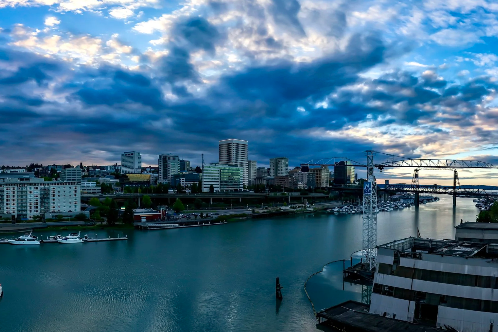 dji_fly_20250807_200308_0029_1754624300338_pano.png