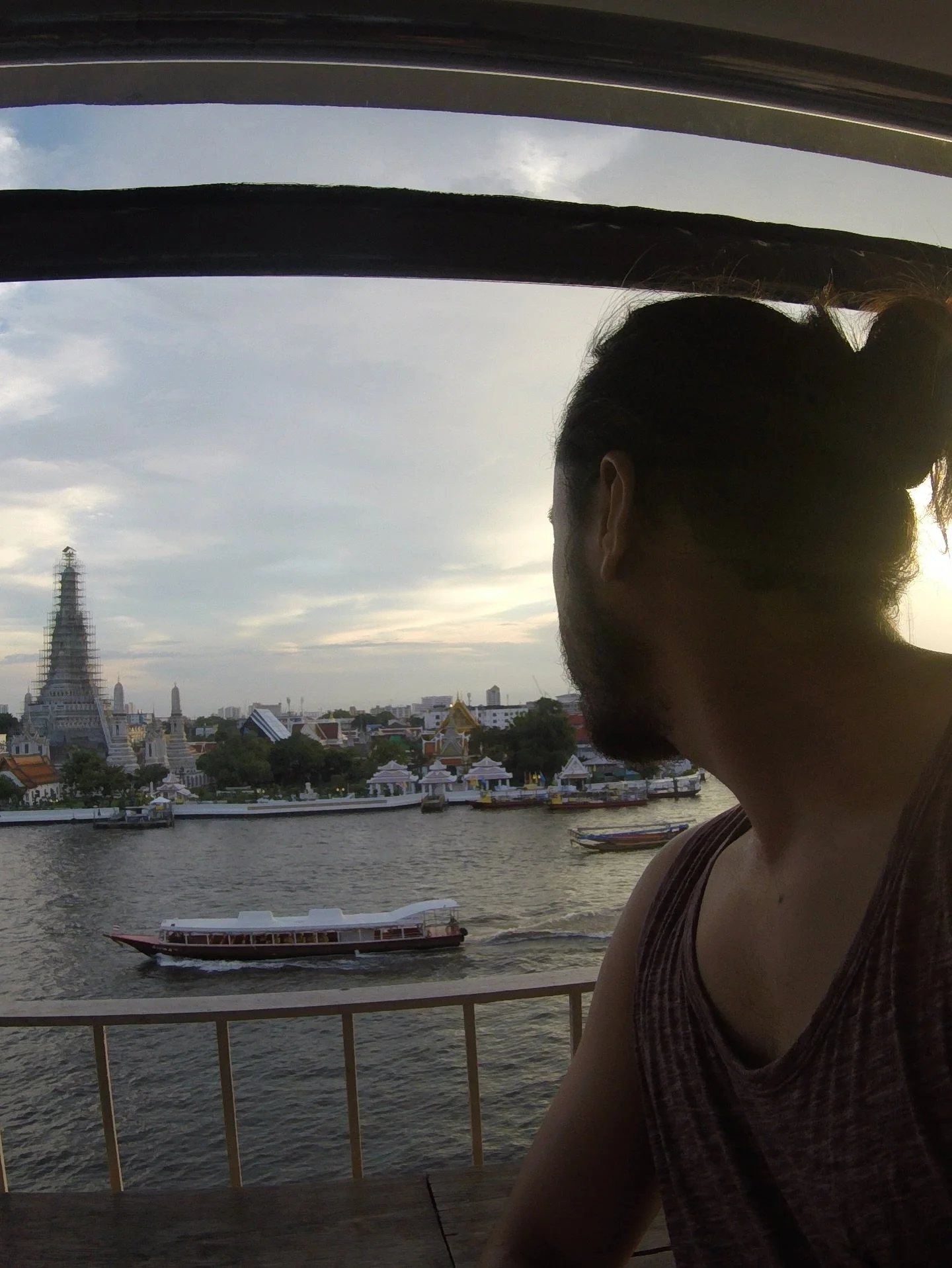 Are we still doing #2016 posts? 😅 That was a majorly transformative year for me. I got bit by the travel bug, the camping bug, and I started my yoga &amp; movement career.
&bull;
1 &amp; 2. Bangkok, Thailand
3. Chiang Mai, Thailand
4 &amp; 5. Siem R