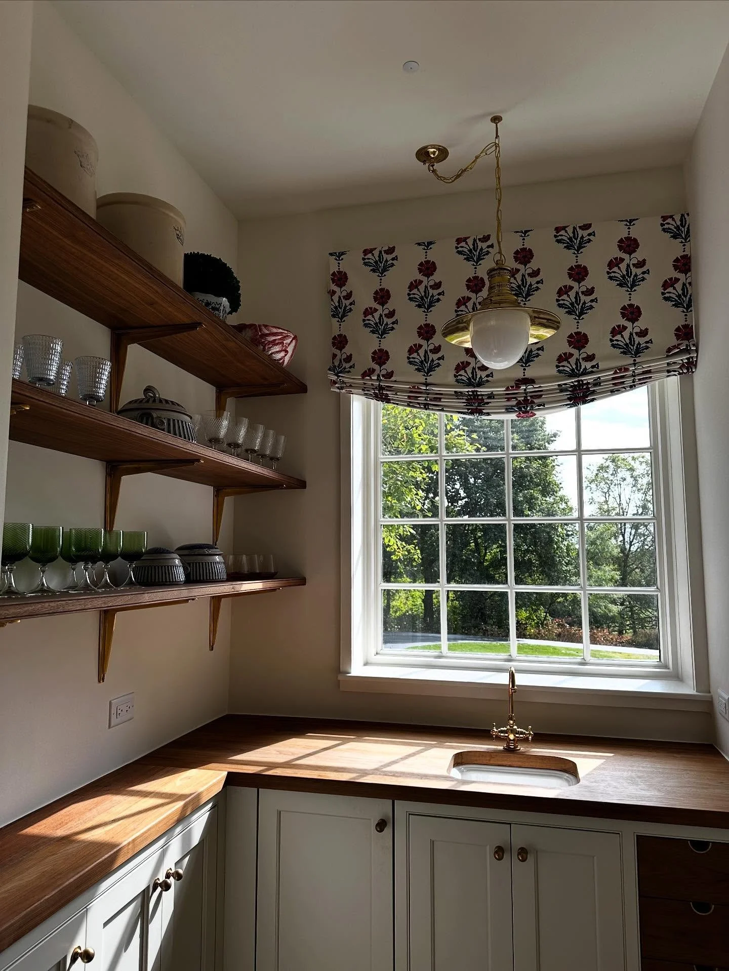 Progress Snapshot: Light pouring.