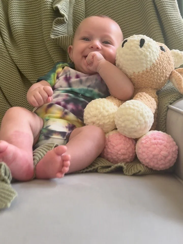 Baby laughter is truly the nectar of God.
A little taste of heaven right here in the ordinary. 🤍

Thank you for the sweet gifts @alliemaino @ritzermj