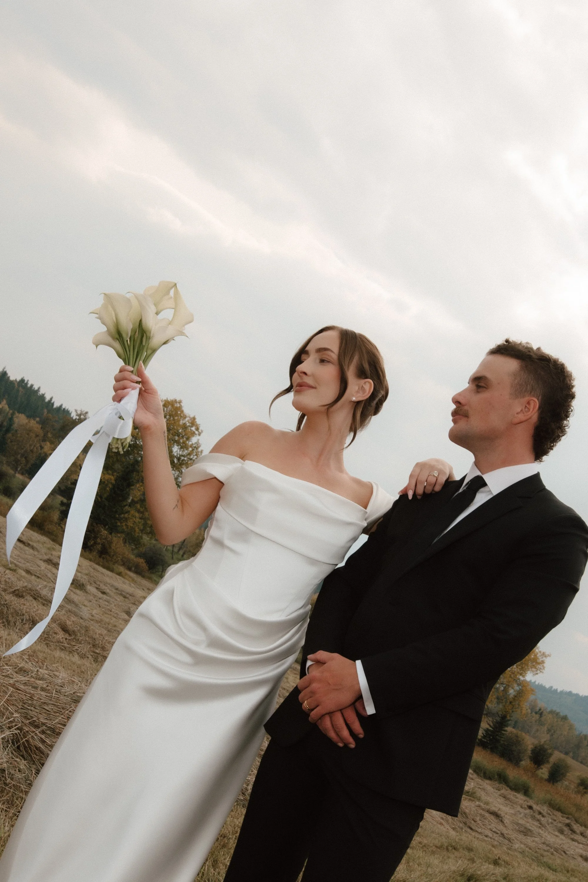 Meagan & Sam Sneak Peek-037.jpg