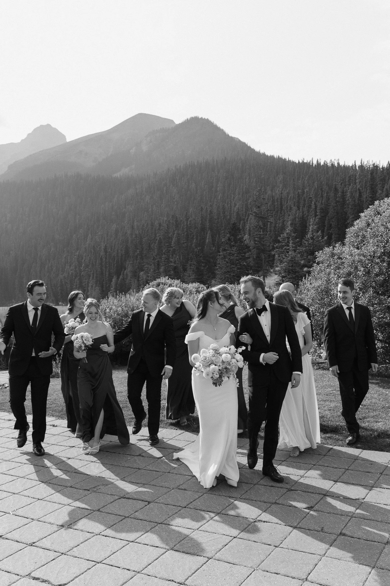 fairmont-lake-louise-wedding-editorial-banff-romantic-documentary-wedding-photography-keara-maria-photography-16.jpg