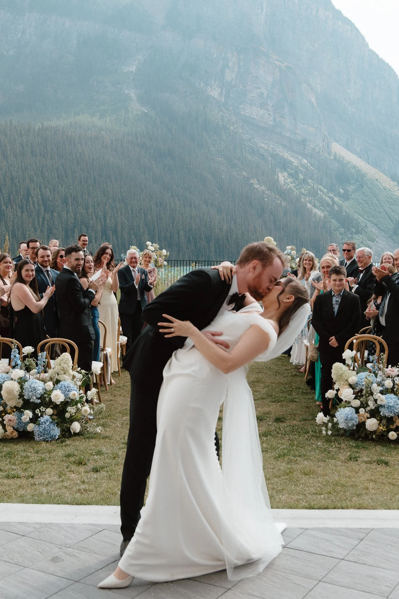 fairmont-lake-louise-wedding-editorial-banff-romantic-documentary-wedding-photography-keara-maria-photography-25.jpg