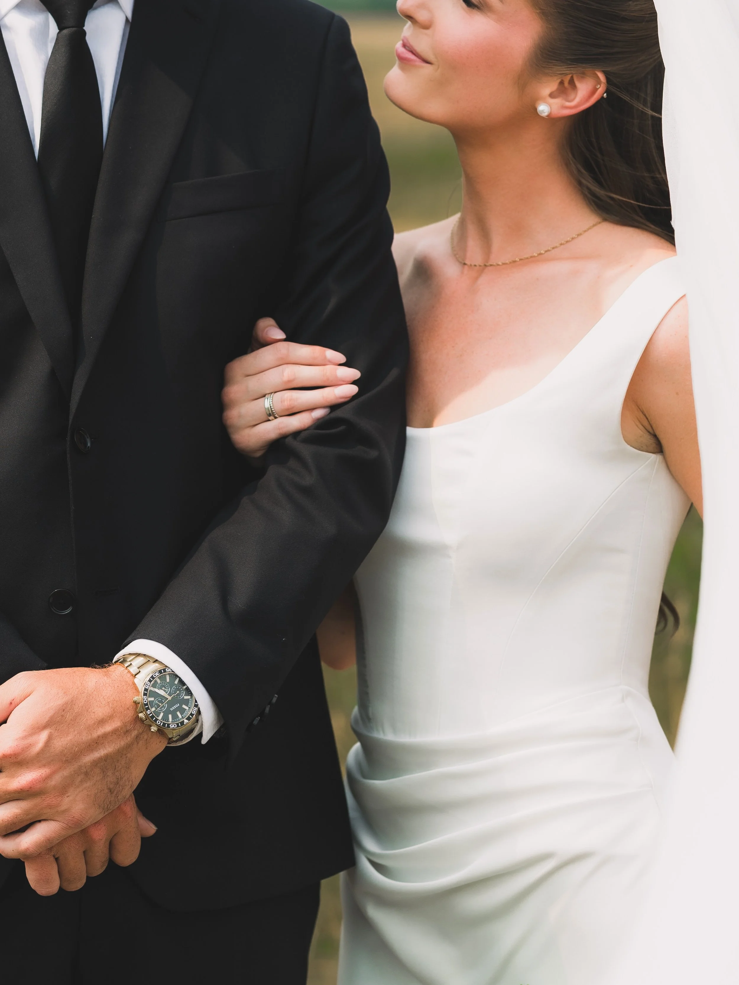 KARLIN + SEB&mdash;

been waiting for this one, a few favourites from this beautiful alberta ranch wedding day. congratulations to karlin and seb, truly a heart filling one. 

@karlinenglish 
@seb_britton6 
@cynthiadevents 
@lizfloristyyc 

#albertaw