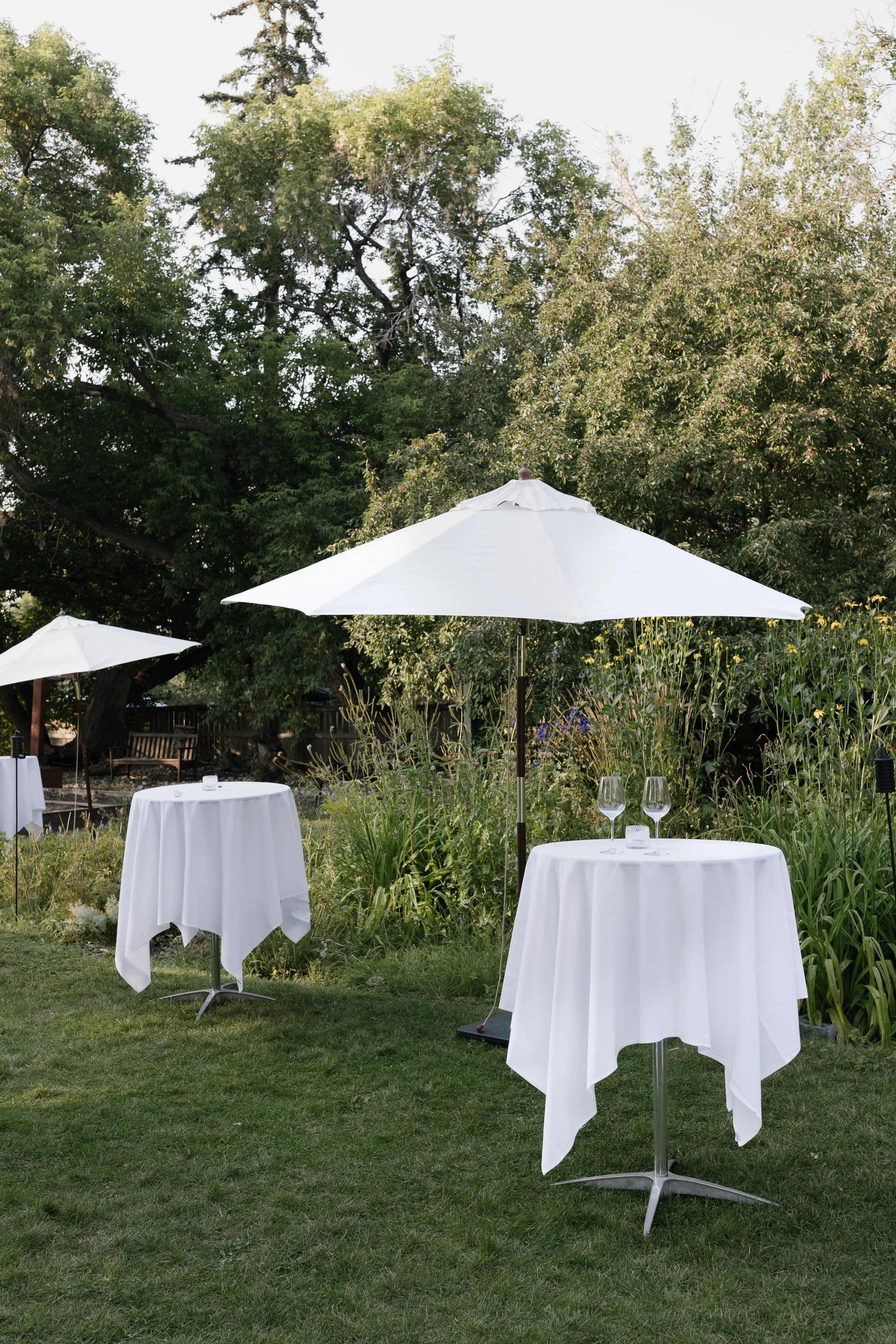 Luxury-Editorial-Wedding-Calgary-Photographer-rouge-yyc-bride-venues-rouge-inglewood-05.jpg