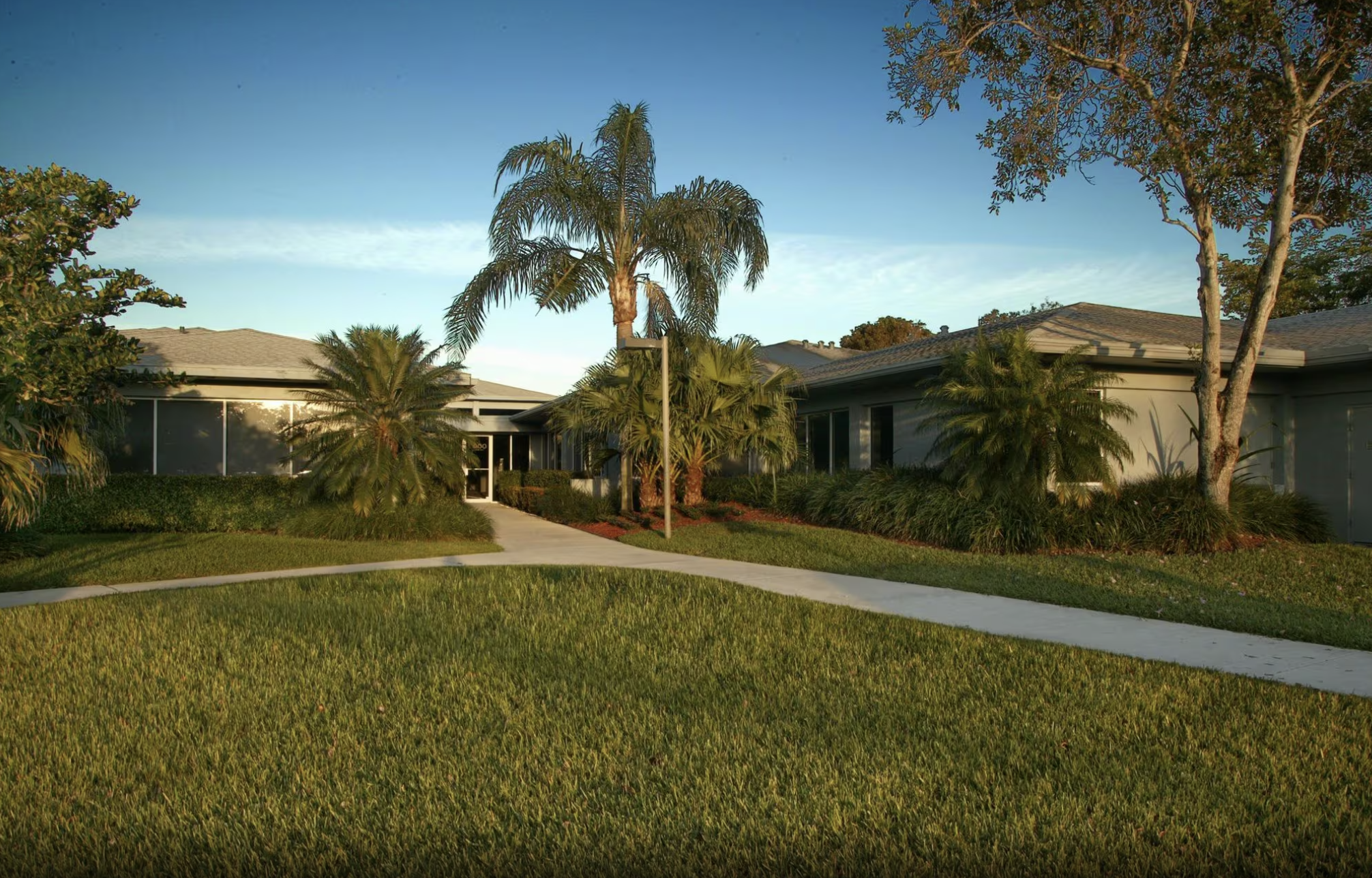 Exterior building for therapy office of Karli Gallo in Pembroke Pines, FL