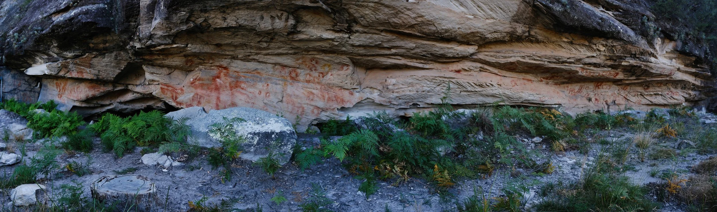 Wide escarpment