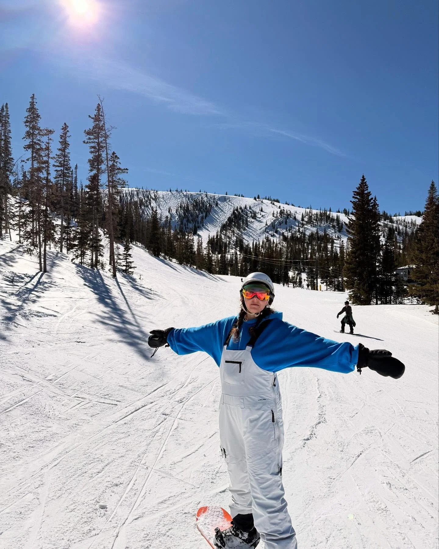 Spring skiing 🏂 in Denver and cousin chili 🍲