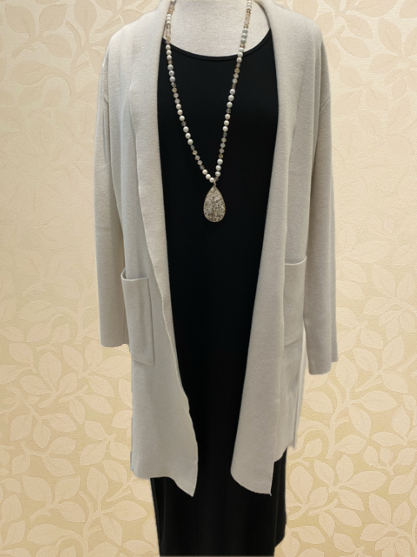 Lapel Coatigan with Pockets from Paillon in oatmeal. Also available in black, brown and spice.