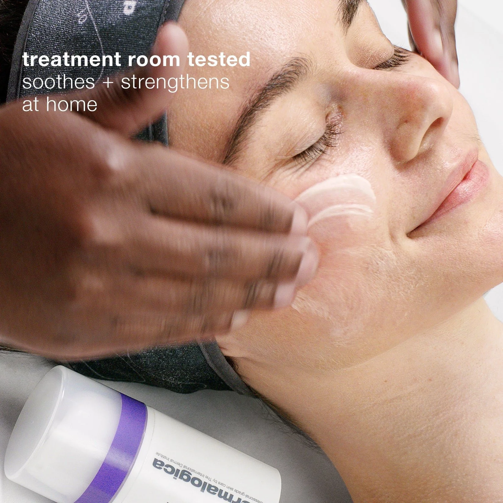 StabilizingRepairCream_TreatmentRoom_c5a07e92-88c2-4180-8c27-1f59b984888b.jpg